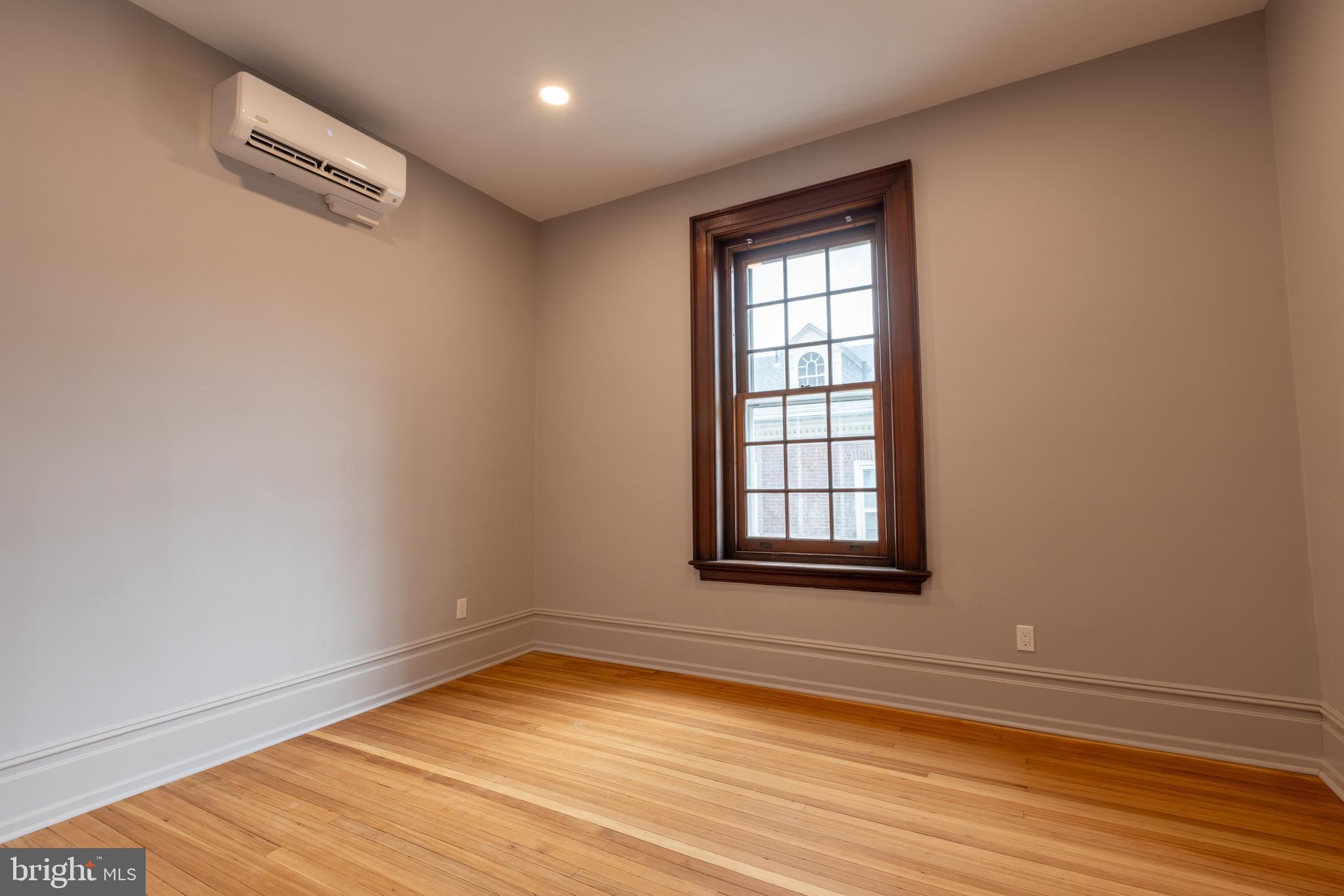 214 SPRING GARDEN STREET 2B