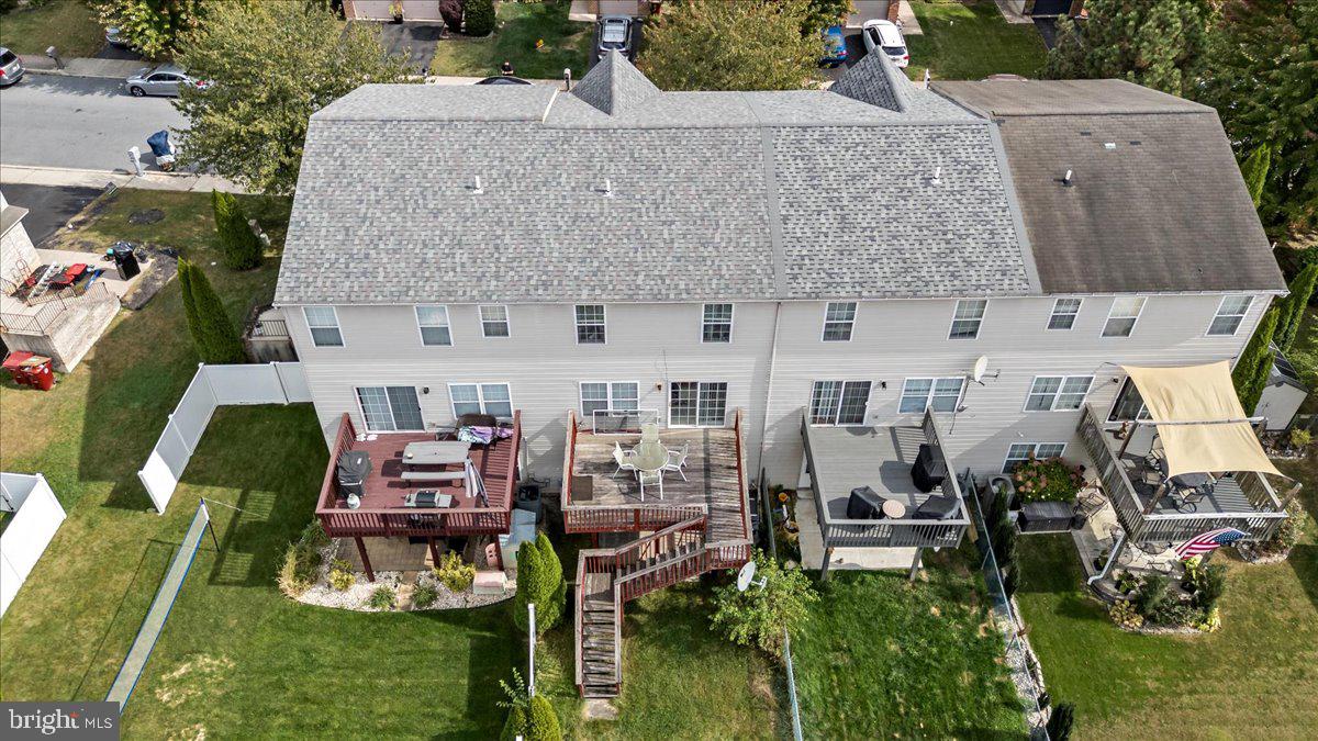 2567 CHESTNUT LANE