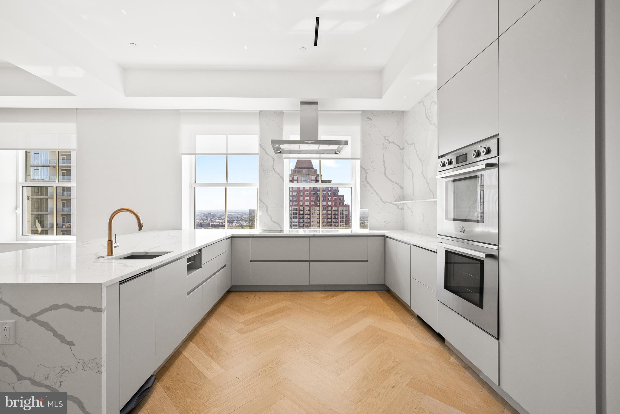 1401 SPRUCE PENTHOUSE I