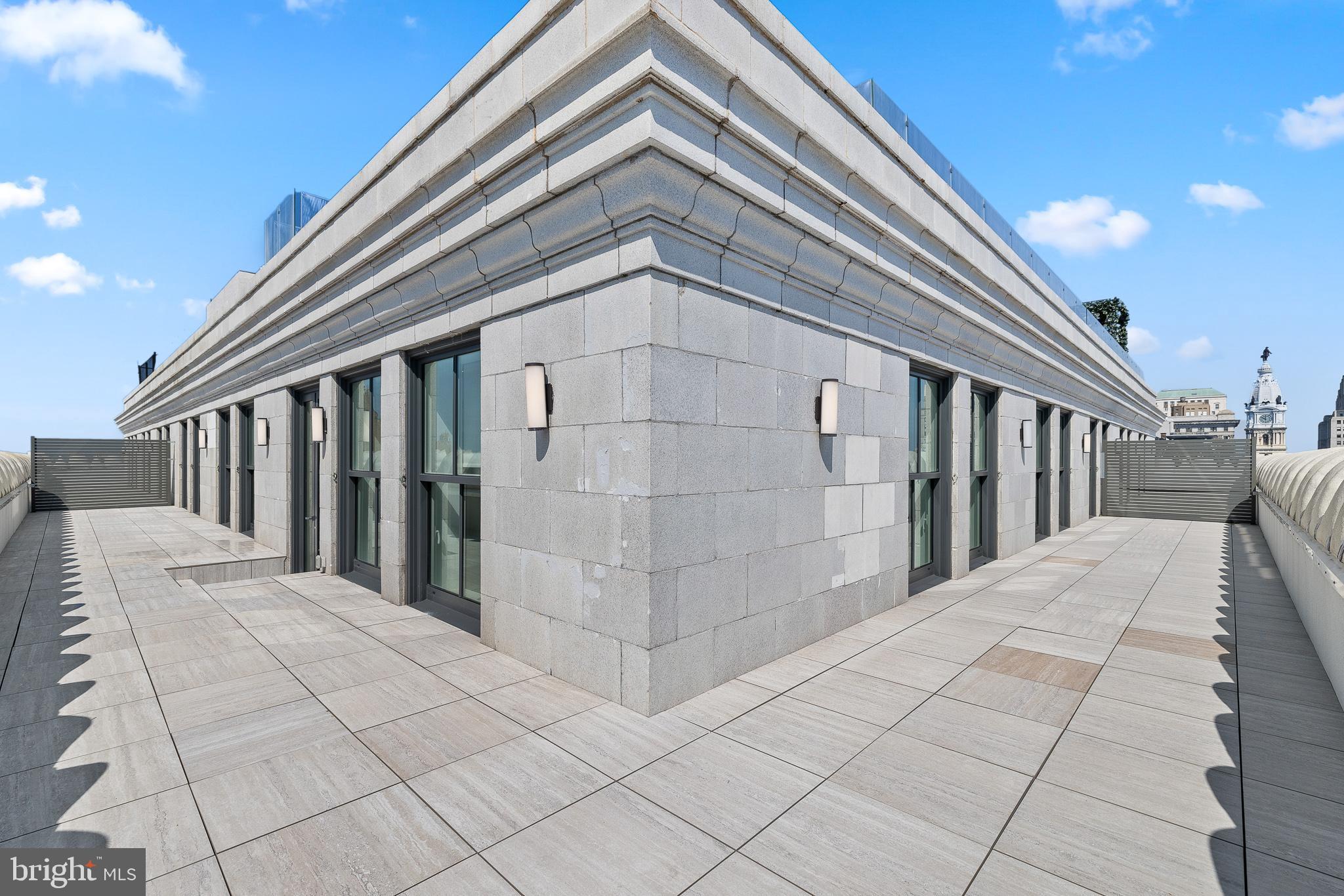 1401 SPRUCE PENTHOUSE I