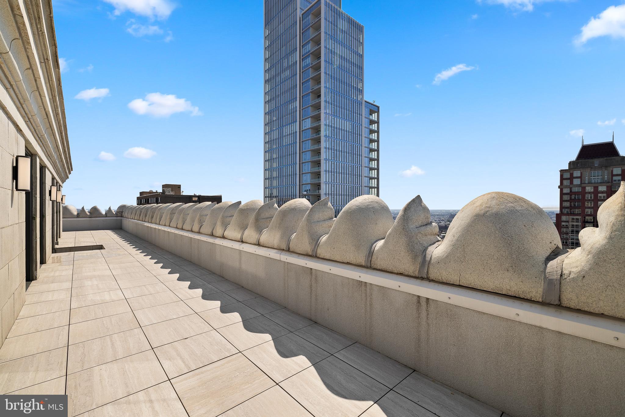 1401 SPRUCE PENTHOUSE I