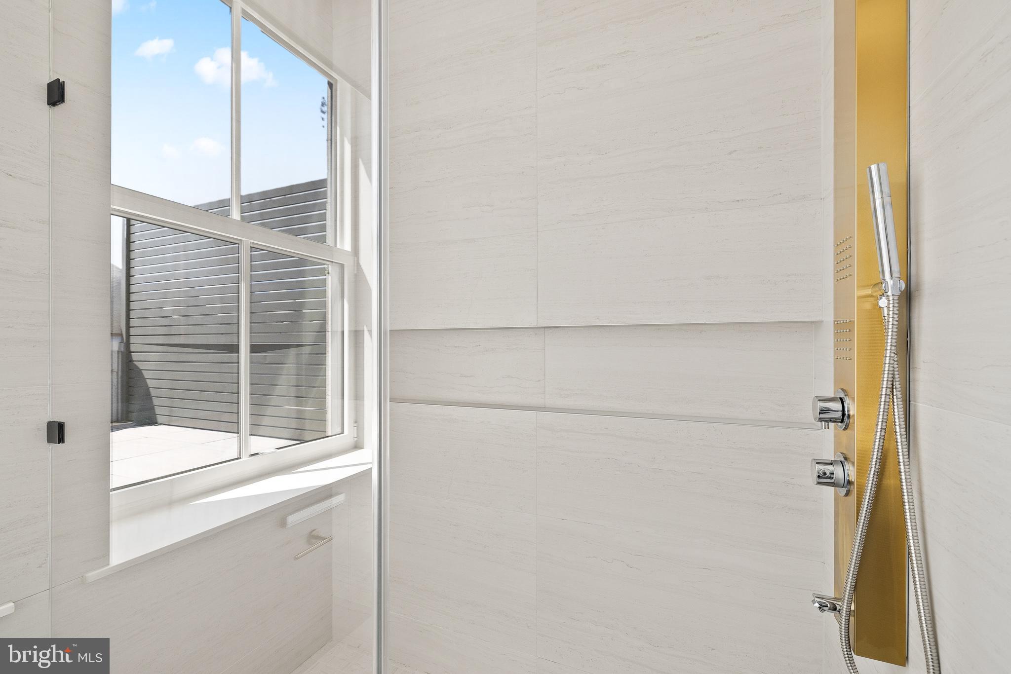 1401 SPRUCE PENTHOUSE I