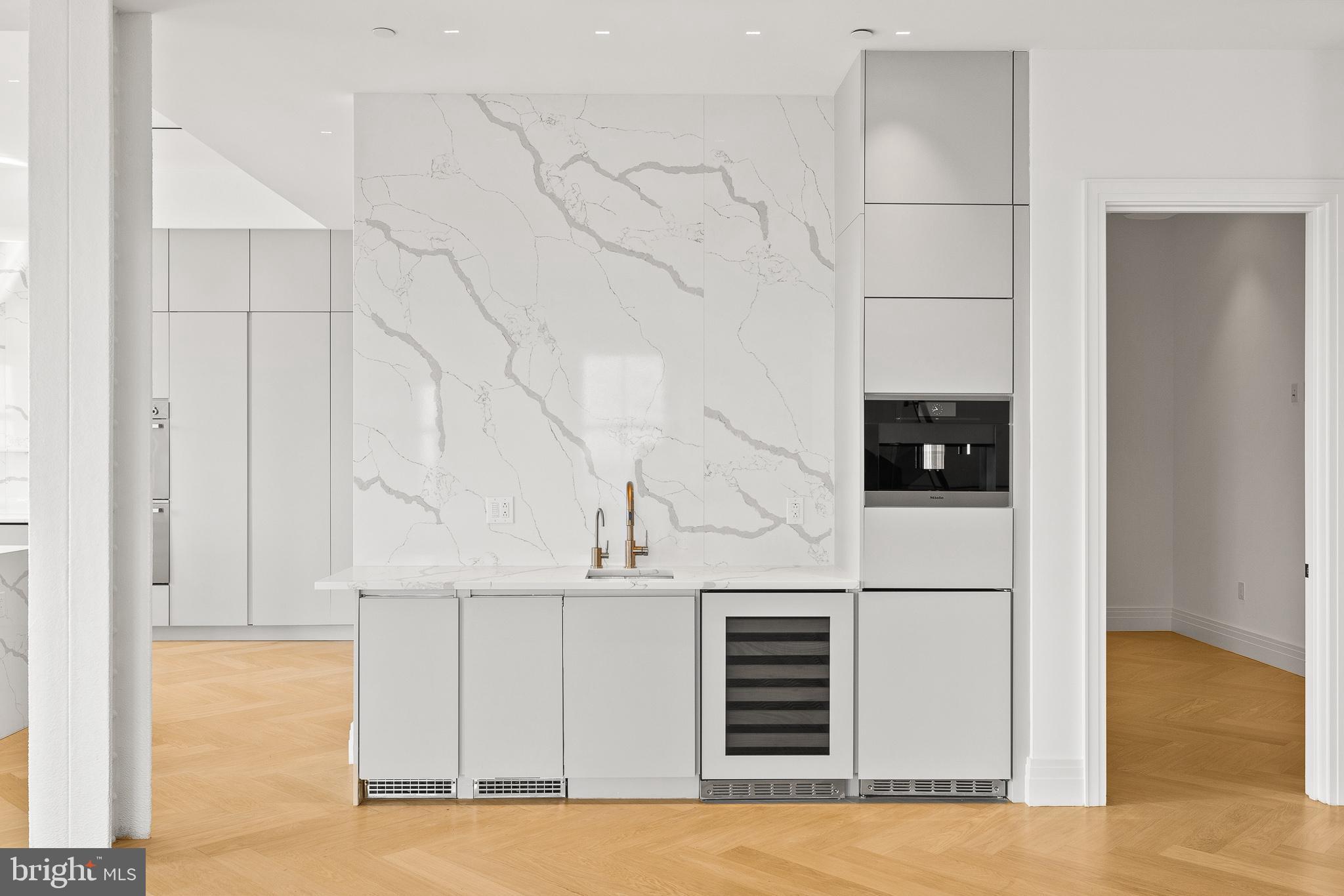 1401 SPRUCE PENTHOUSE I