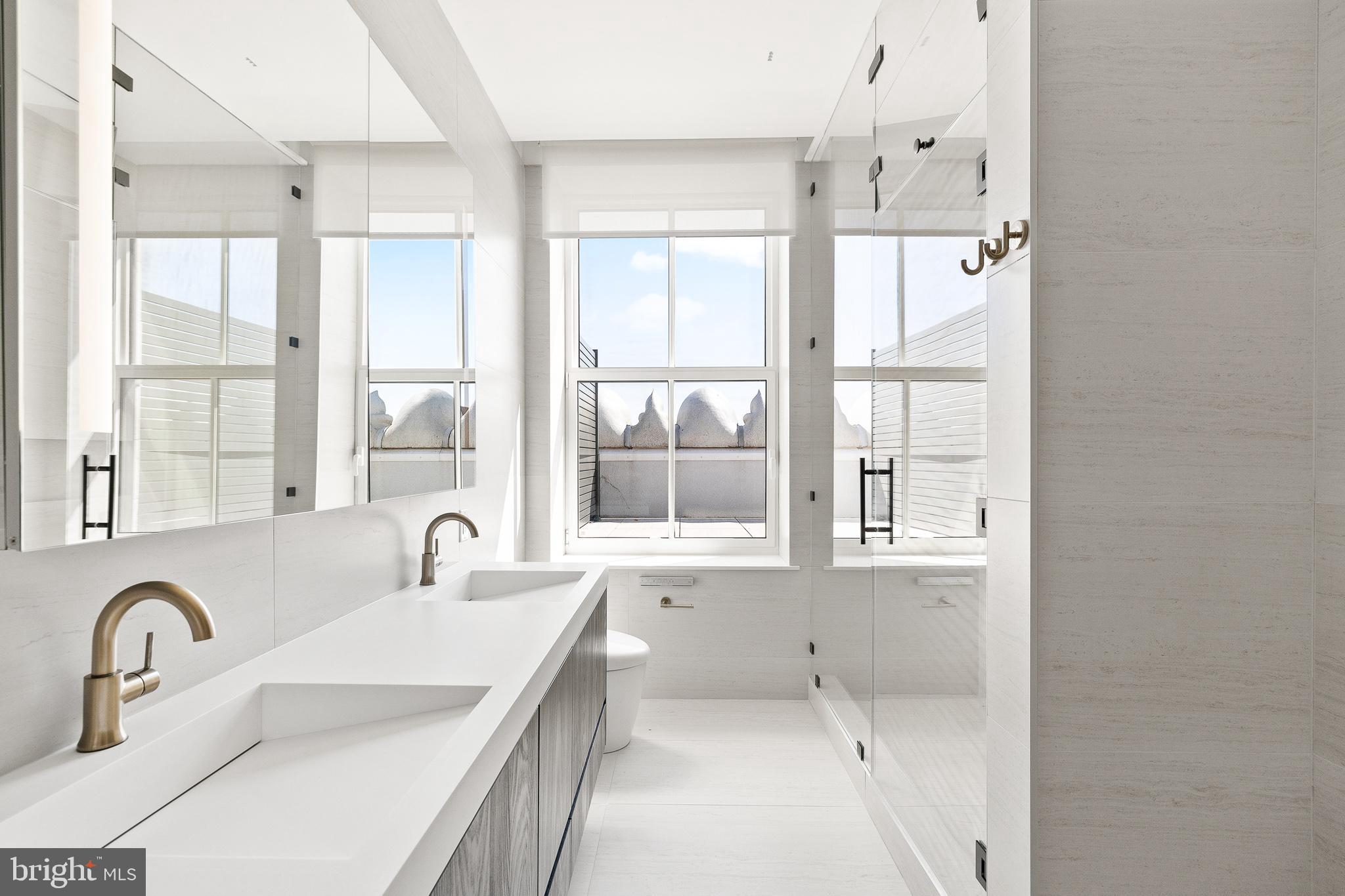 1401 SPRUCE PENTHOUSE I