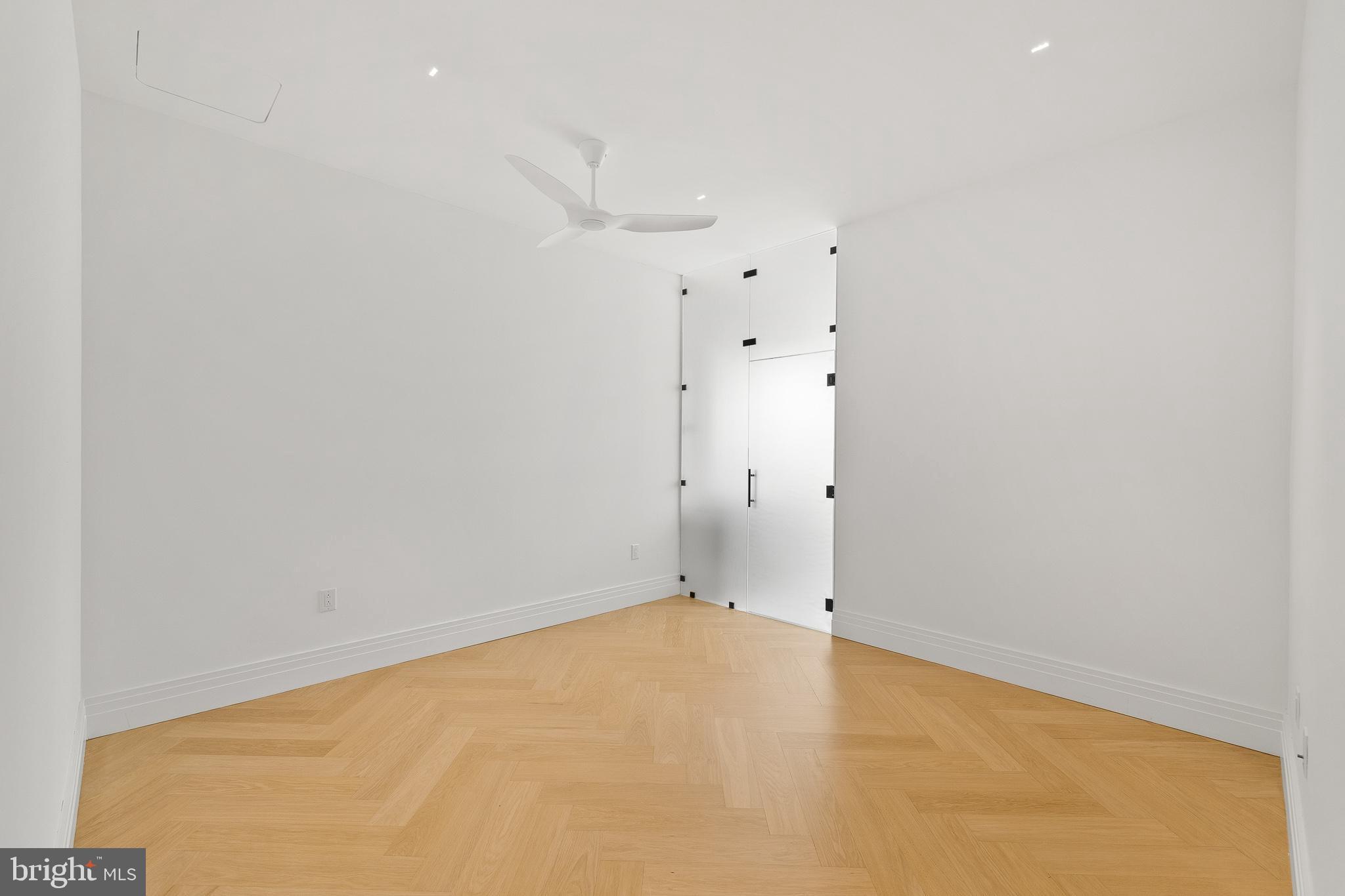 1401 SPRUCE PENTHOUSE I