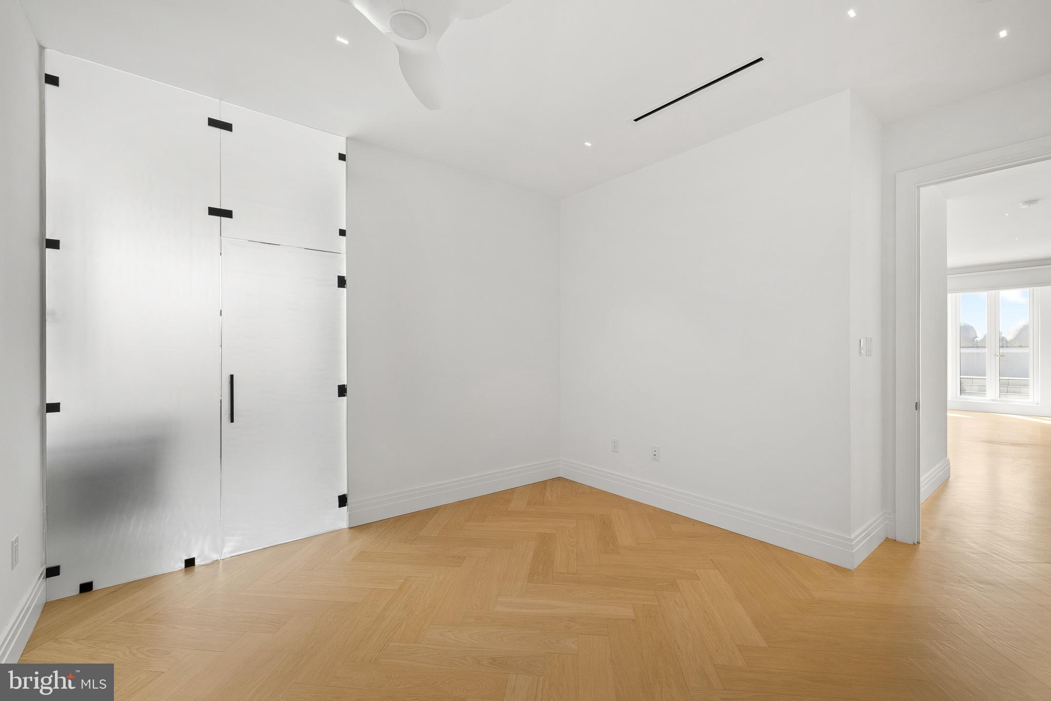 1401 SPRUCE PENTHOUSE I