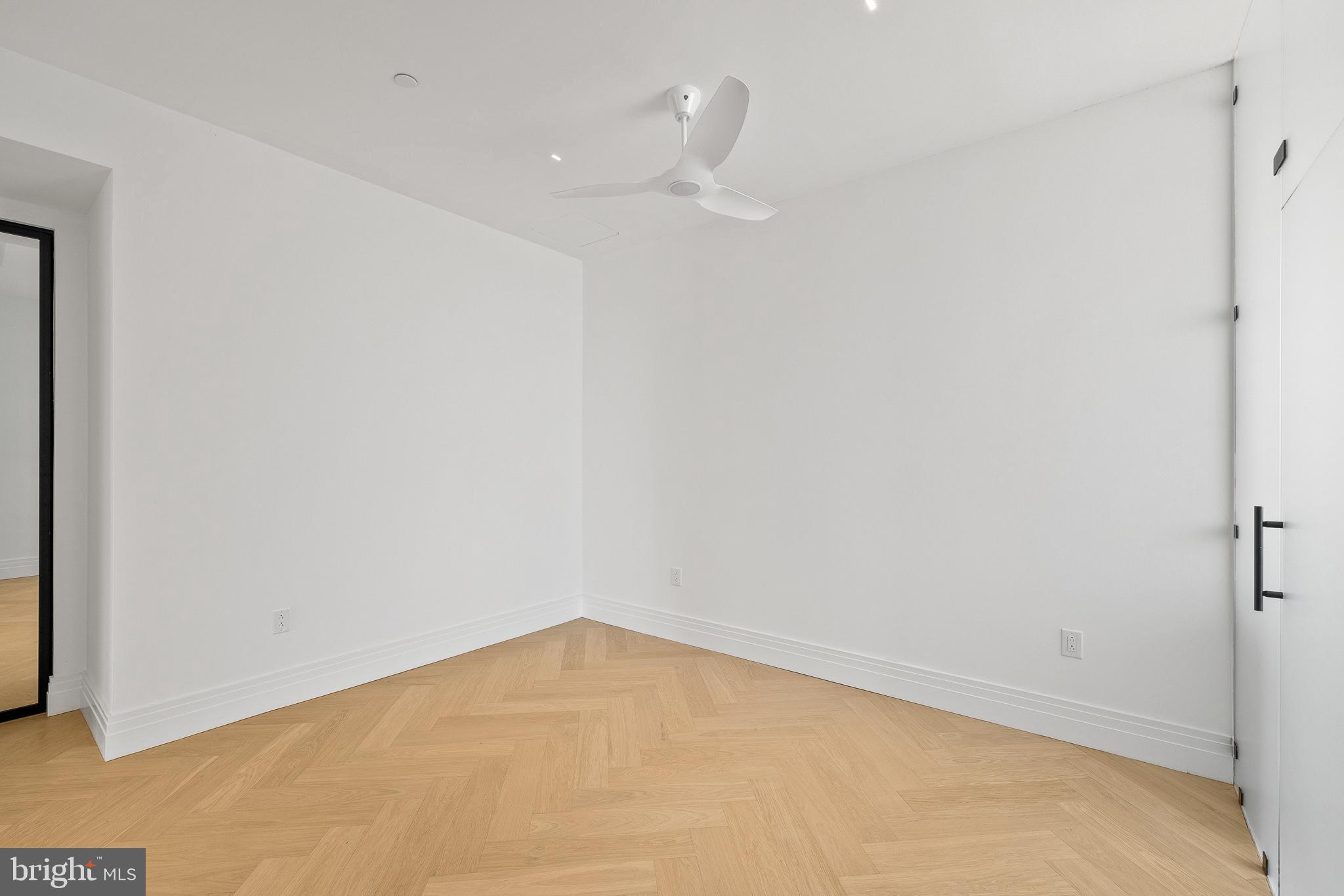 1401 SPRUCE PENTHOUSE I