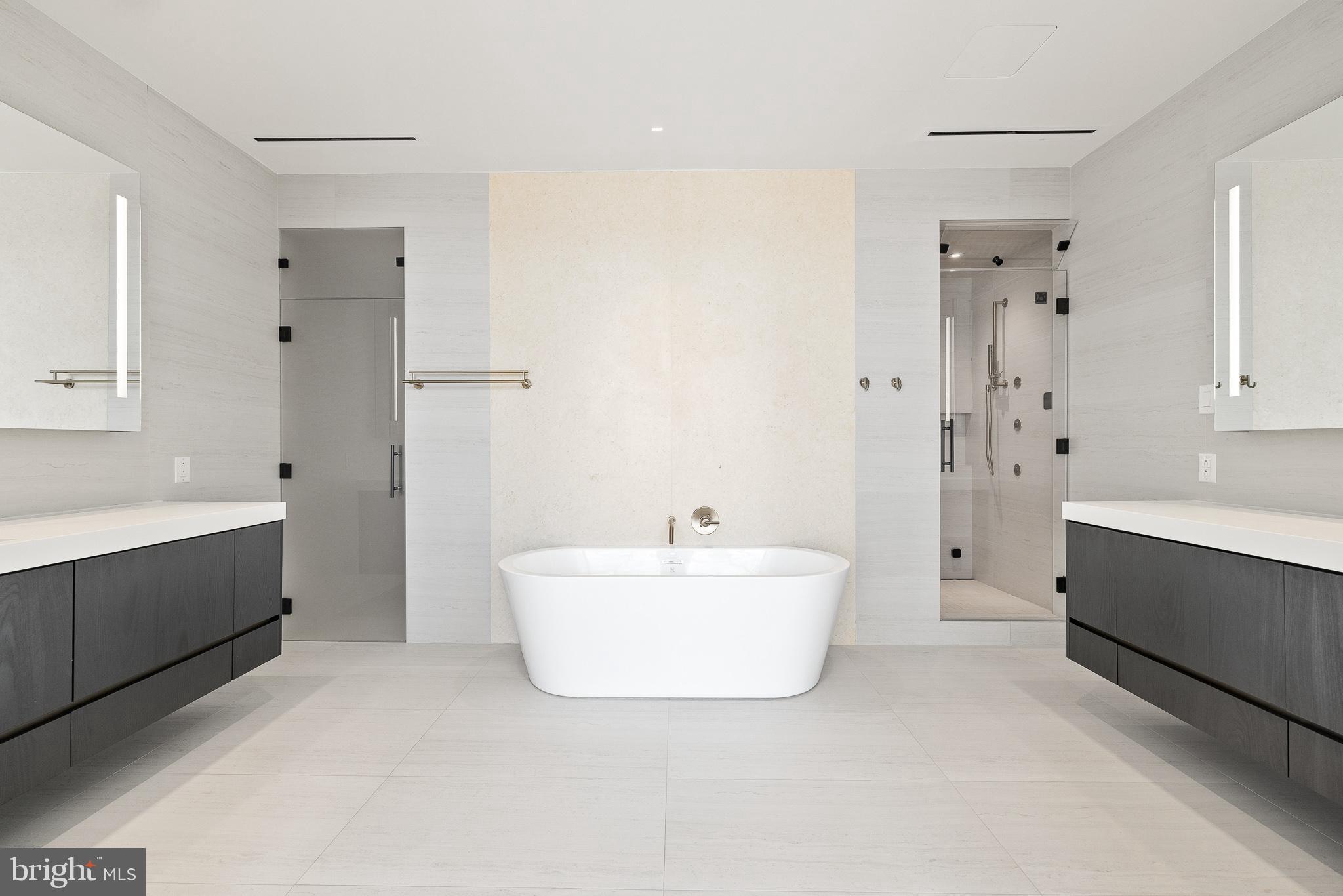 1401 SPRUCE PENTHOUSE I