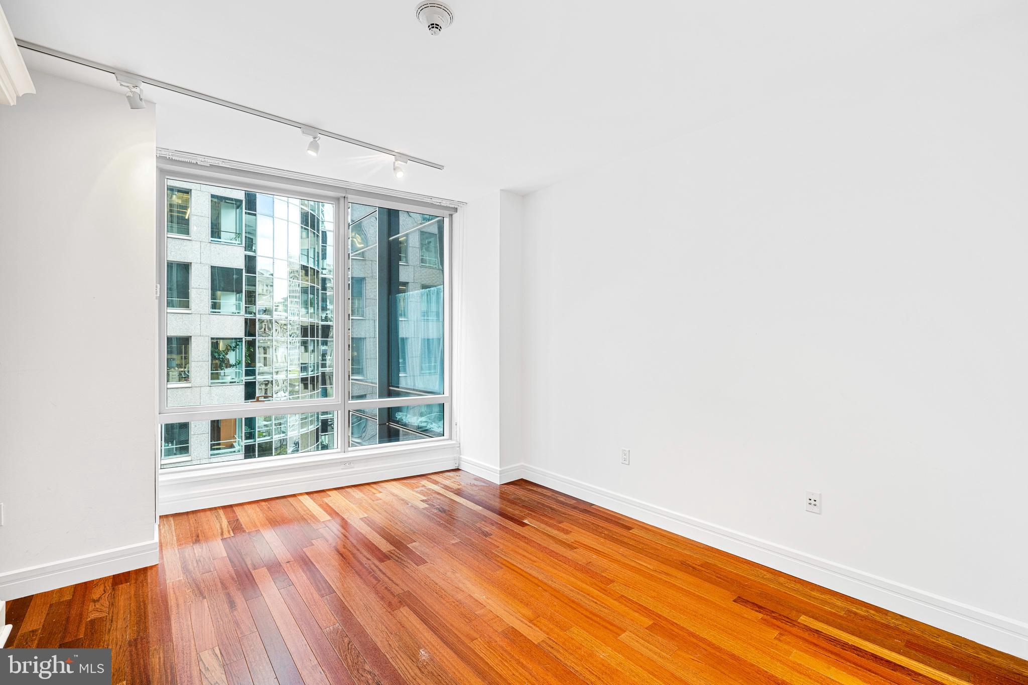 1414 S PENN SQUARE 8H