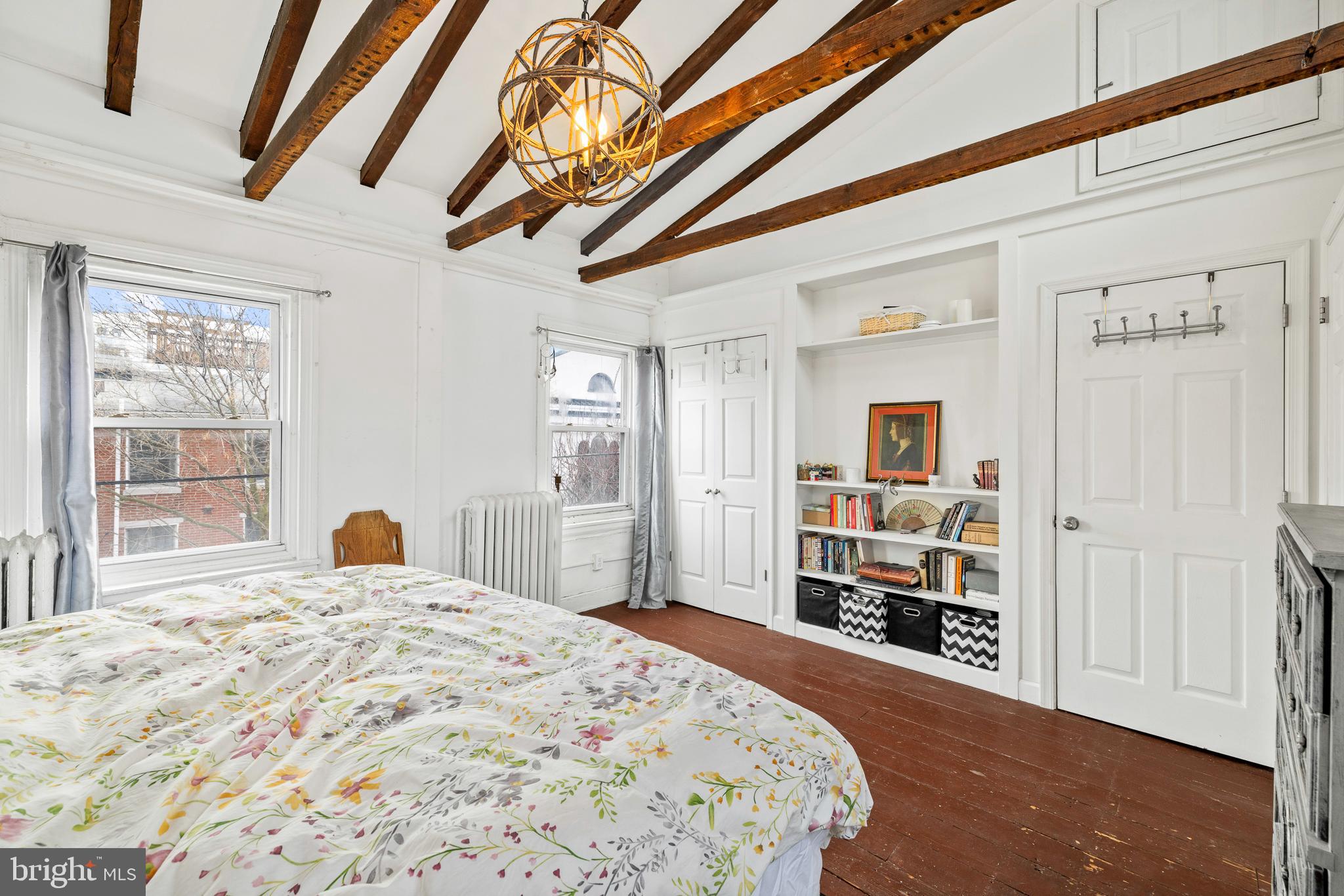 1220 N Hancock St