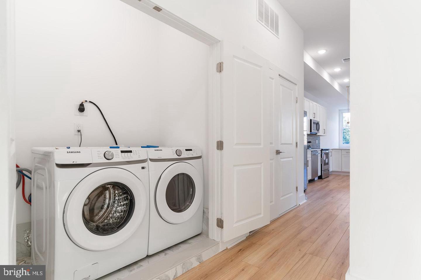 2100 N HANCOCK STREET 3