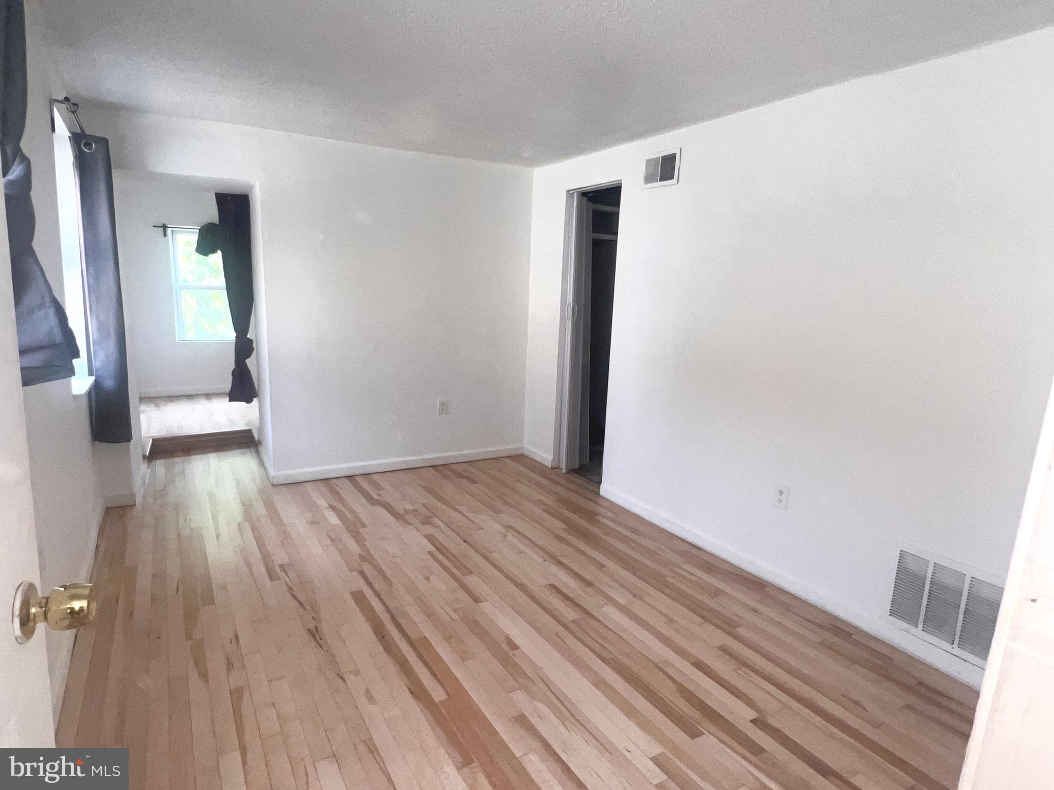 1309 MARLBOROUGH STREET 2F