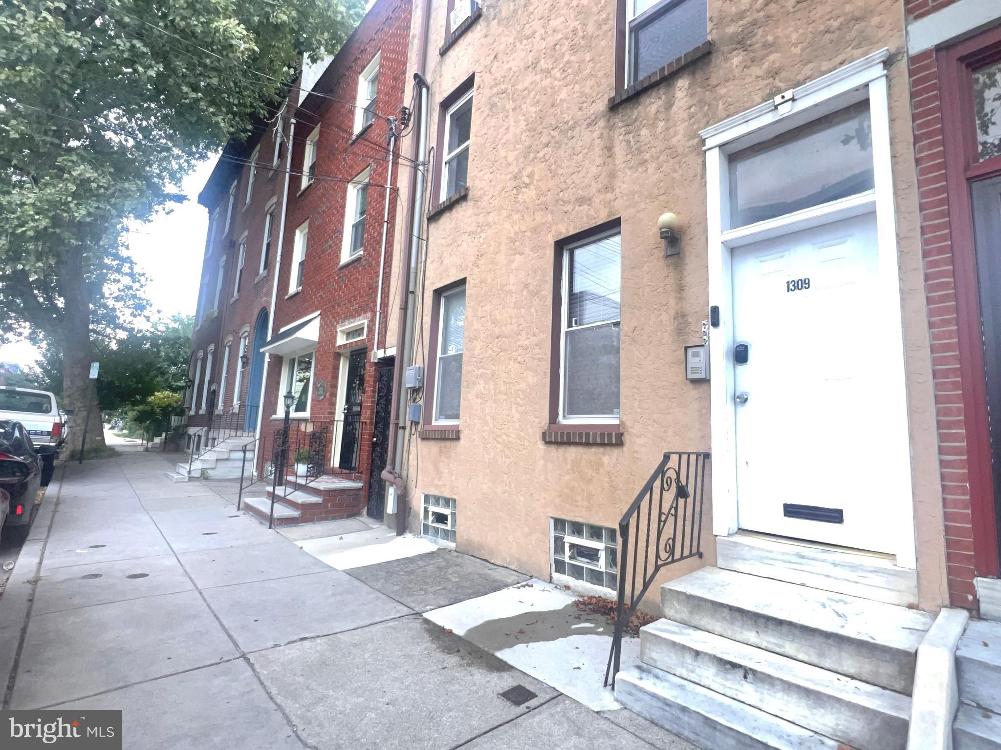 1309 MARLBOROUGH STREET 2F