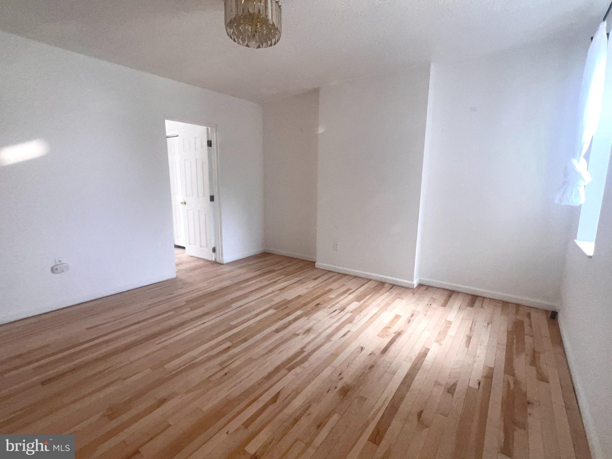 1309 MARLBOROUGH STREET 2F