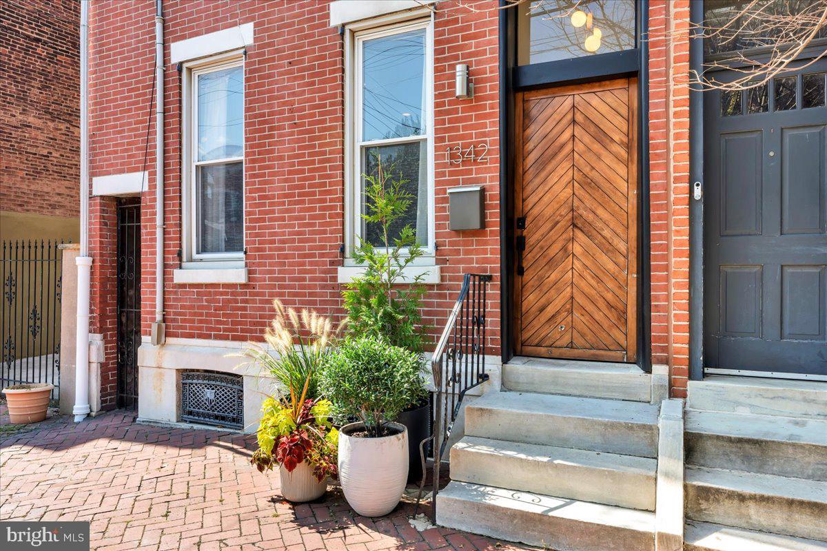 1342 MARLBOROUGH STREET
