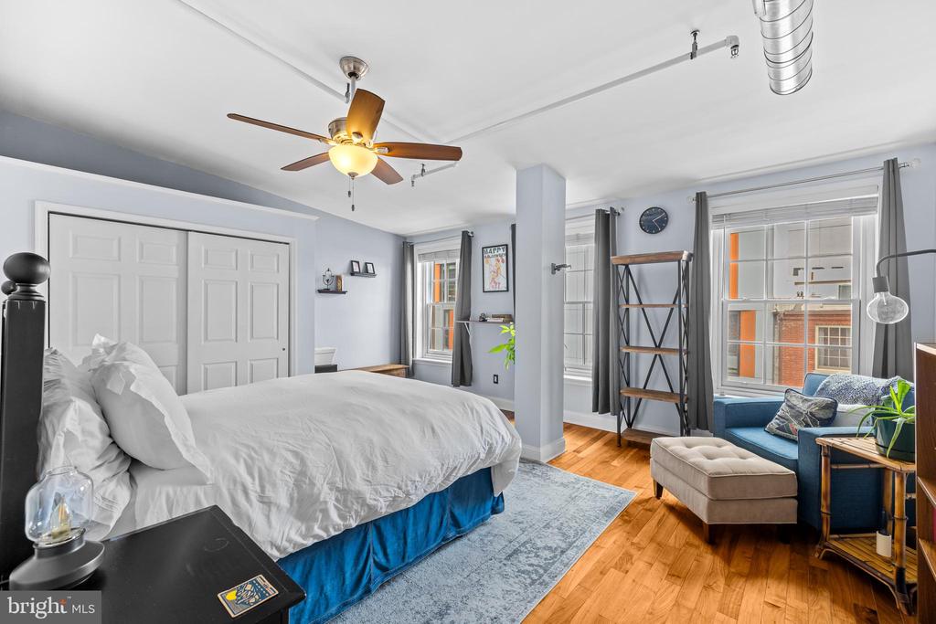 104 N 2ND ST #402