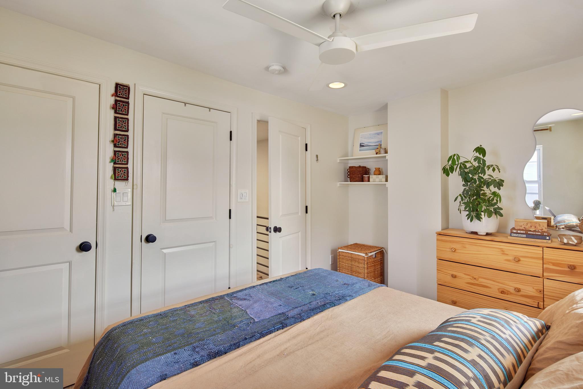 2618 CORAL STREET