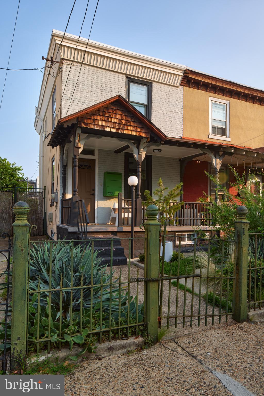 2618 CORAL STREET