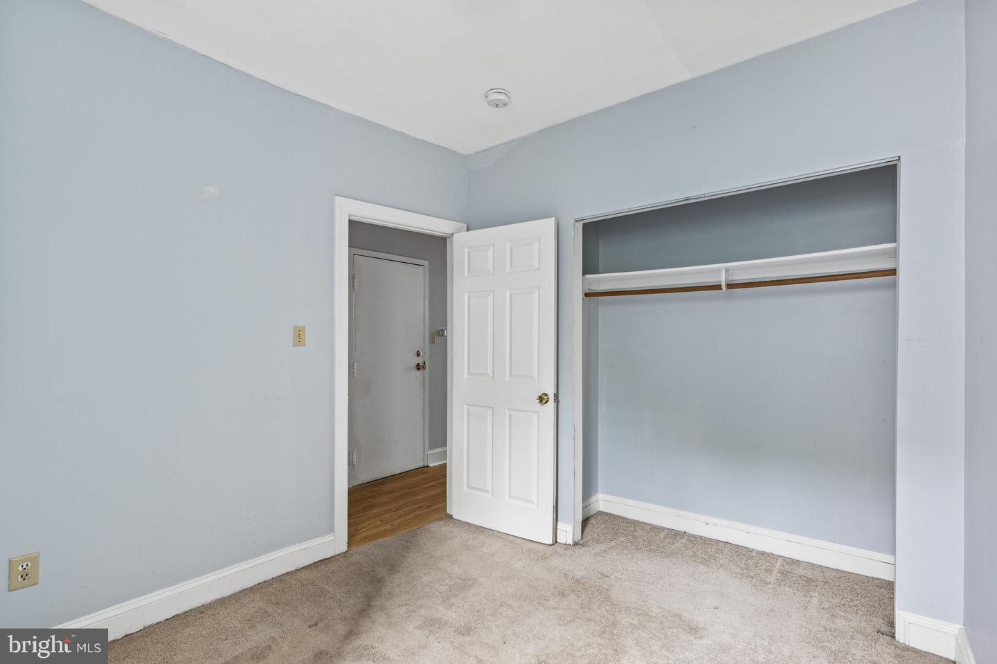 262 S 11th St