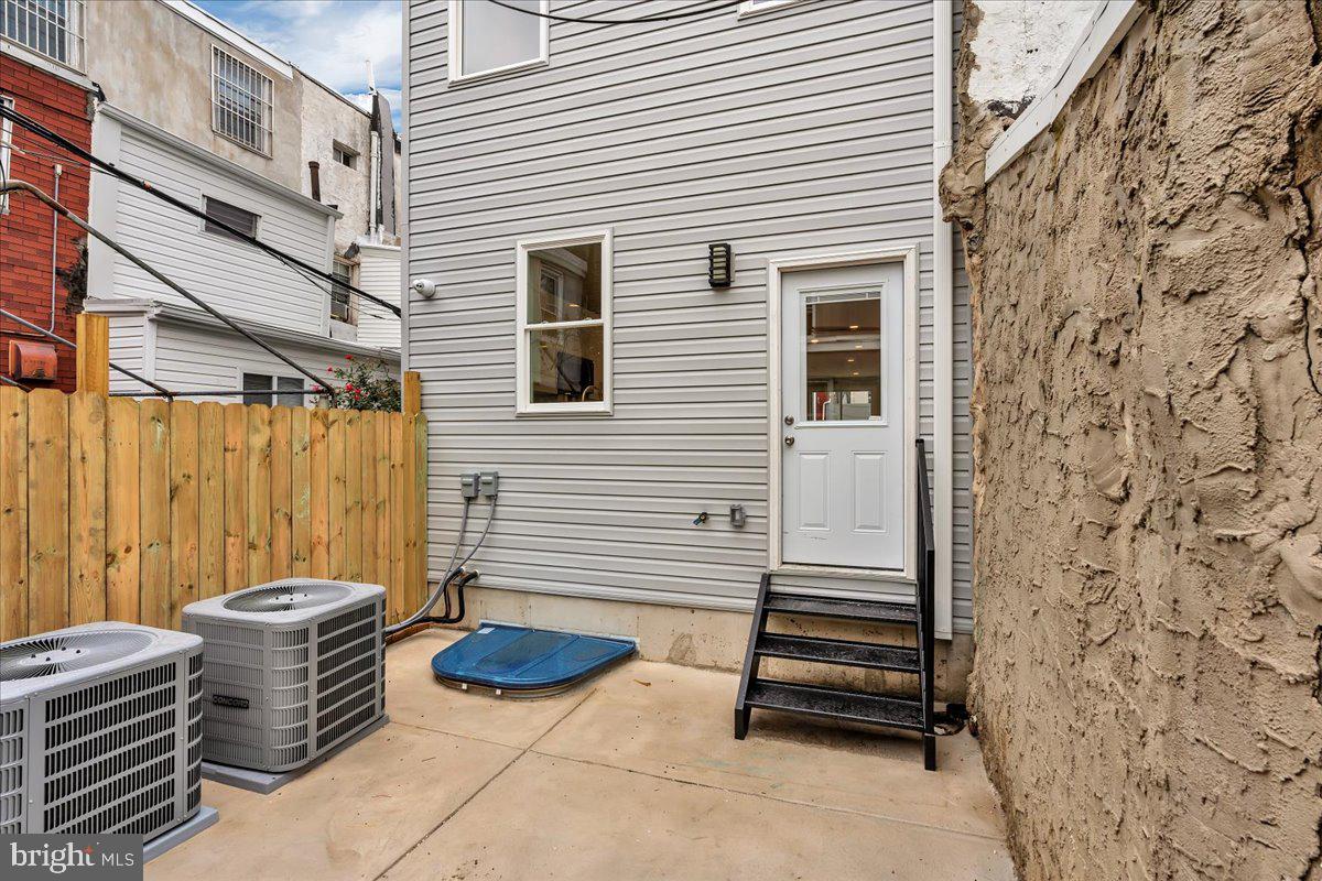 536 MORRIS STREET
