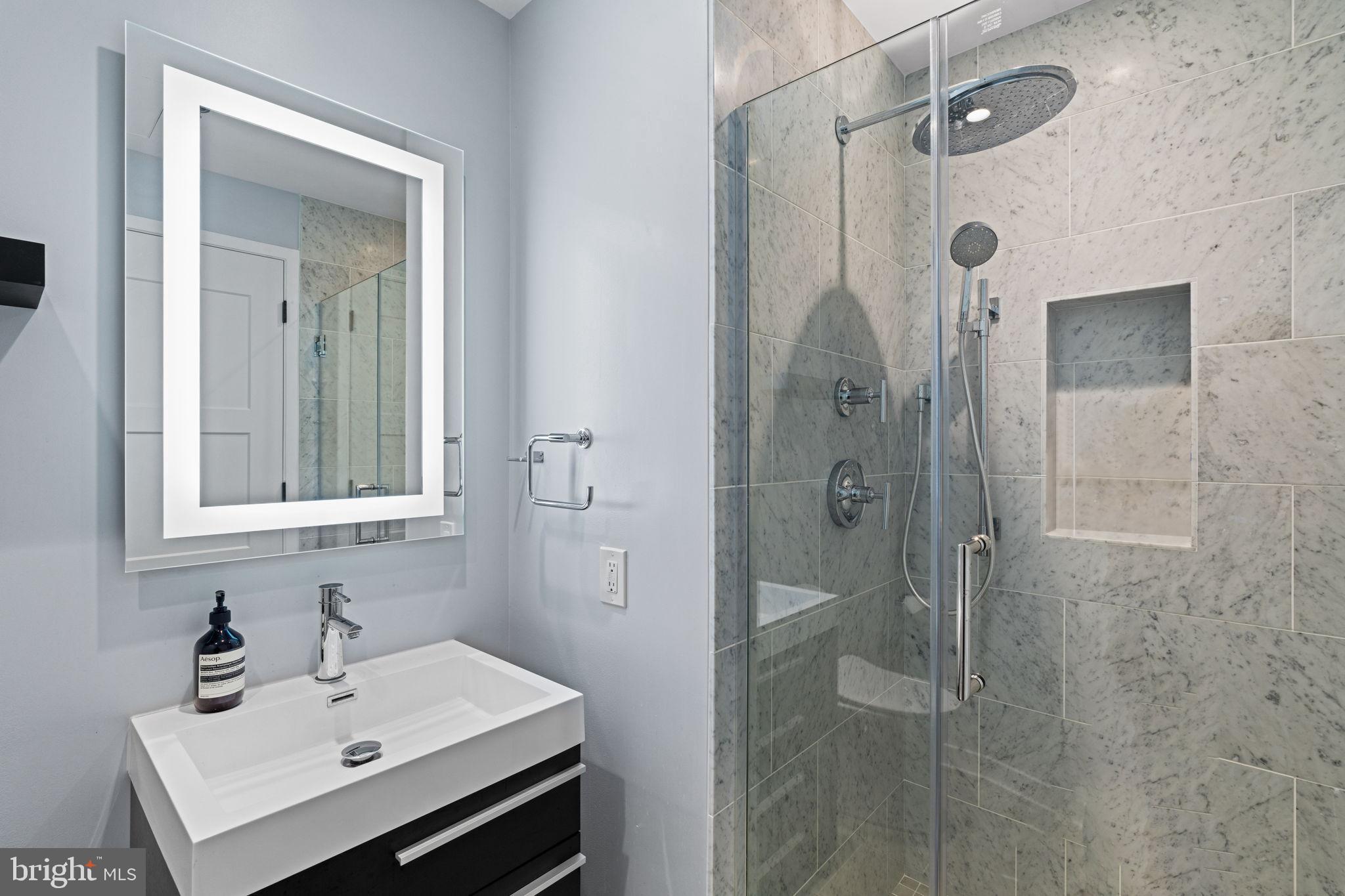 2101 MARKET STREET 602
