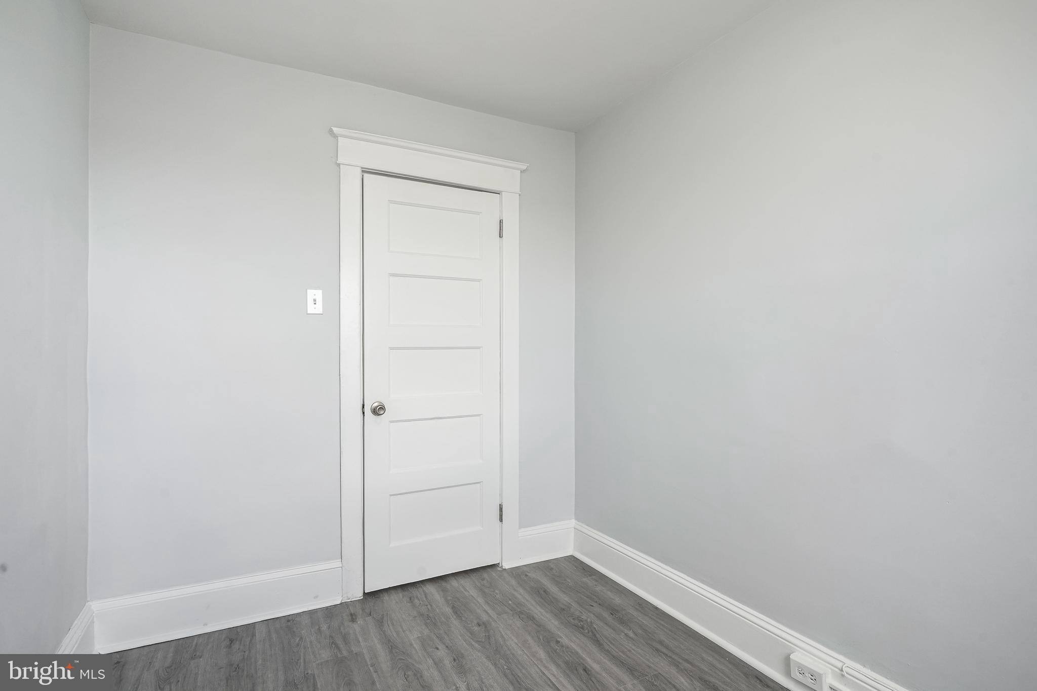 808 KENMORE ROAD