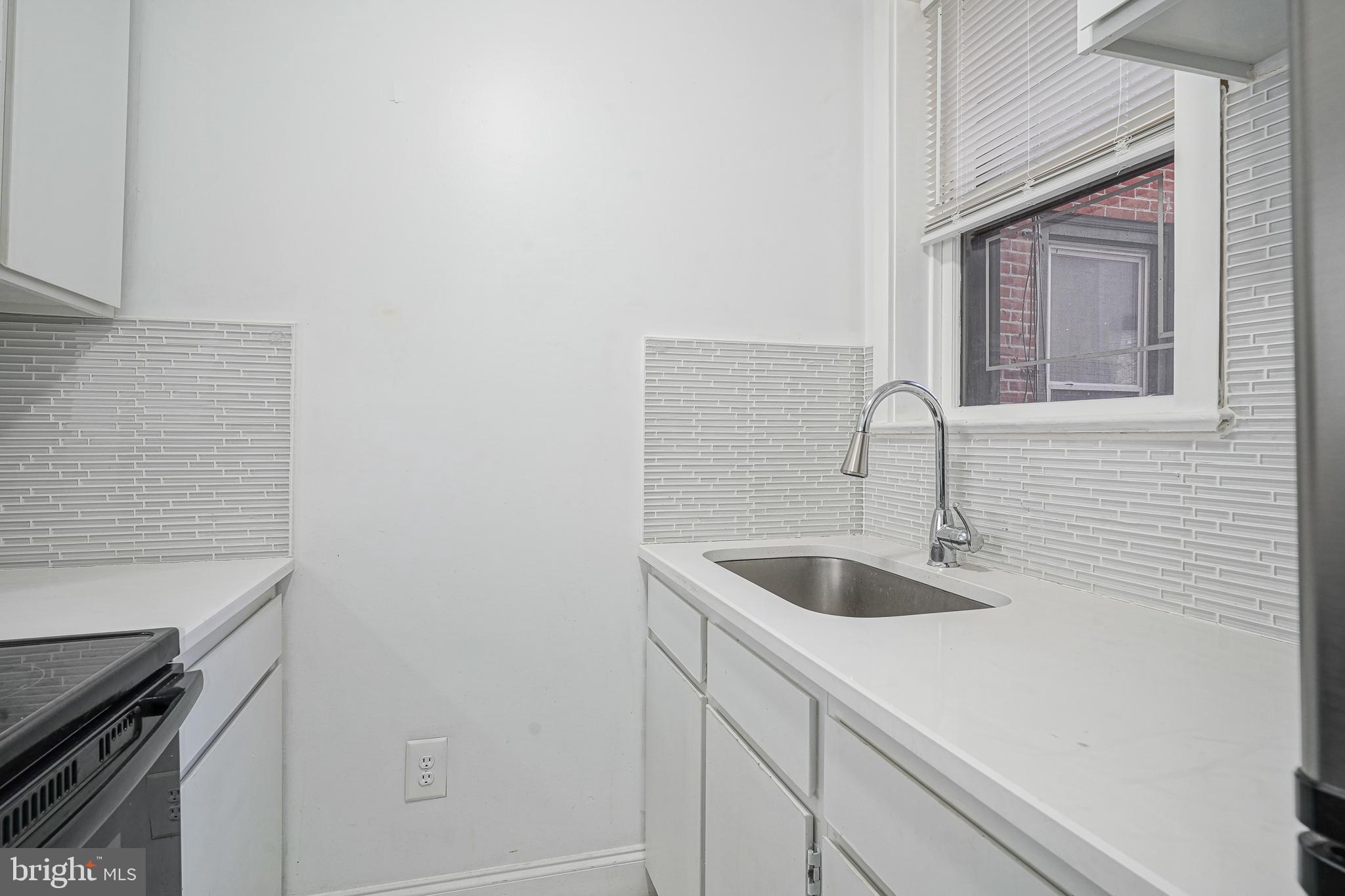 672 N 19TH STREET