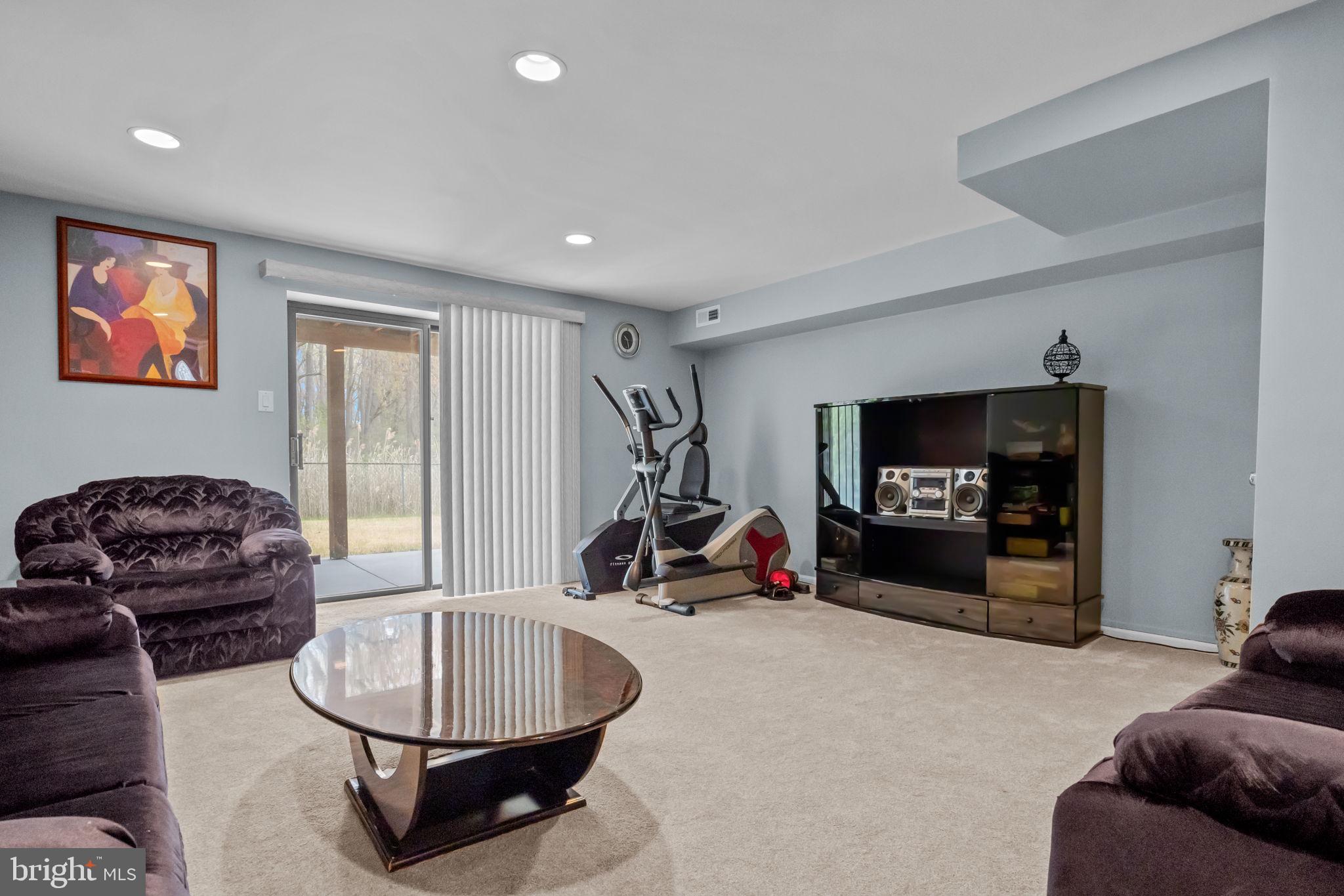 837 N CENTENNIAL SQUARE N
