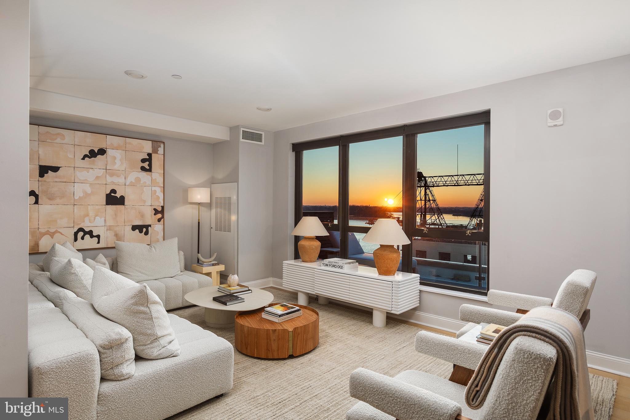 1325 N BEACH ST #823