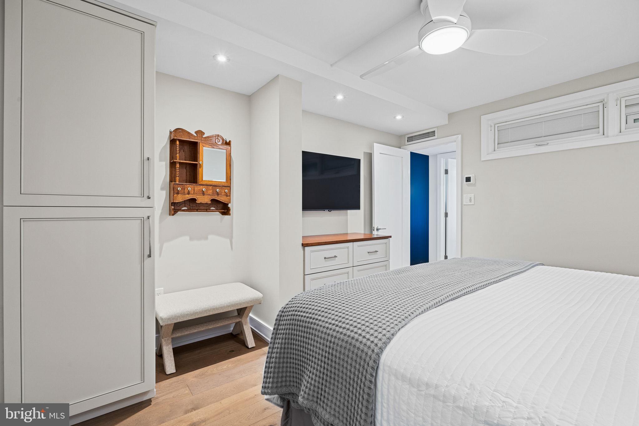 241 S 6TH STREET 2205J