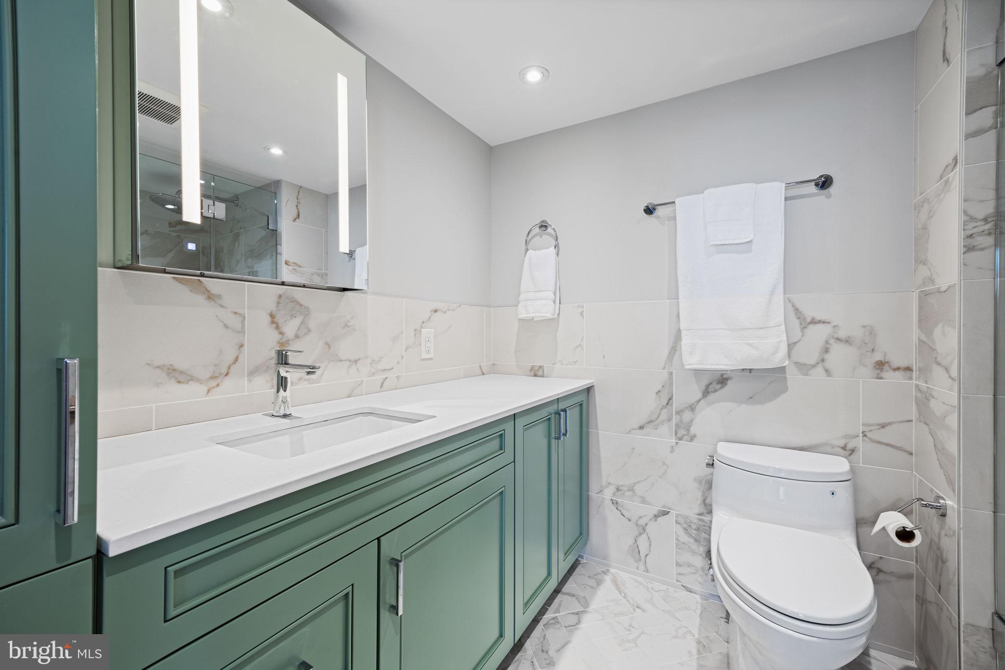 241 S 6TH STREET 2205J