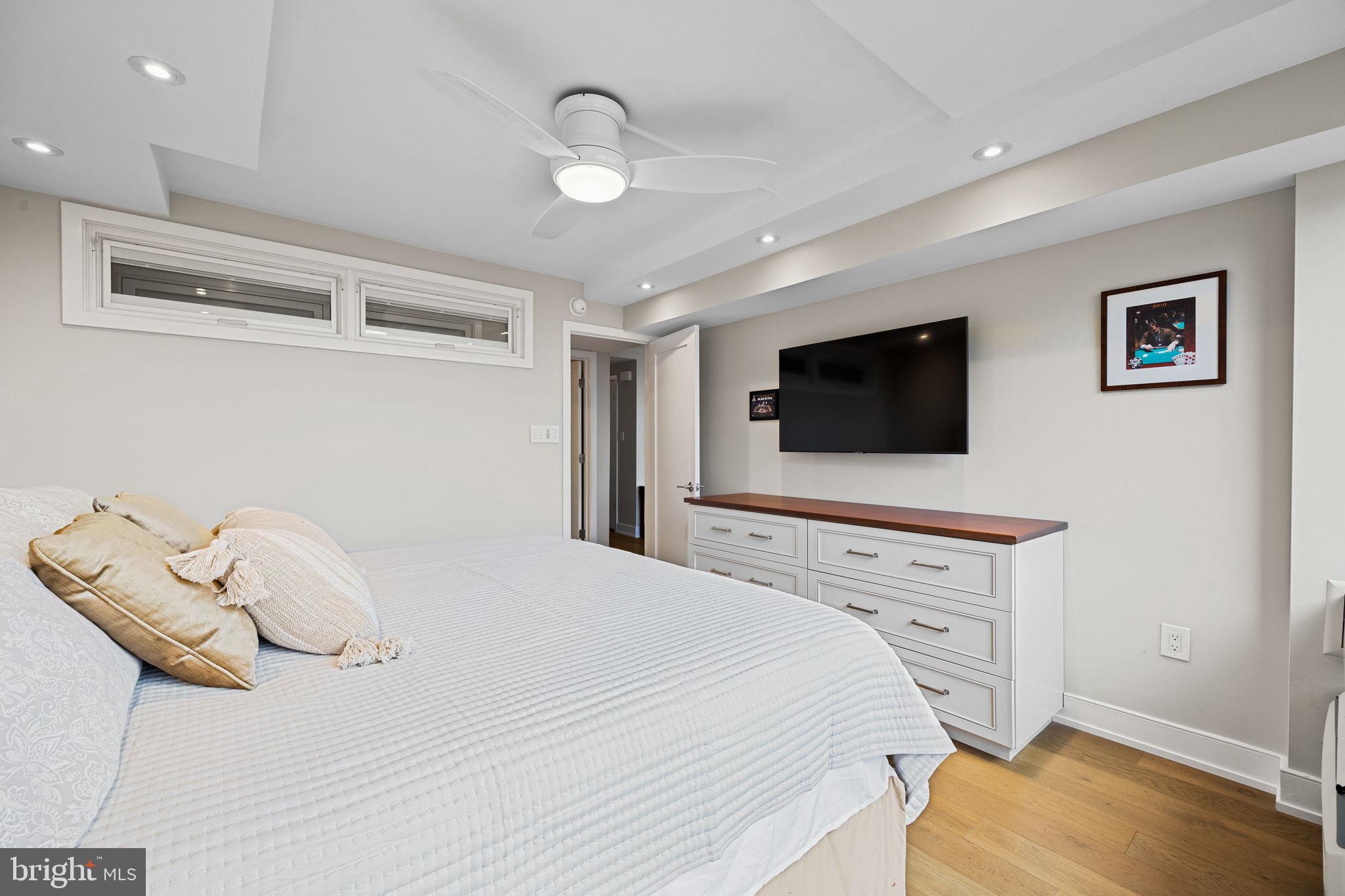 241 S 6TH STREET 2205J