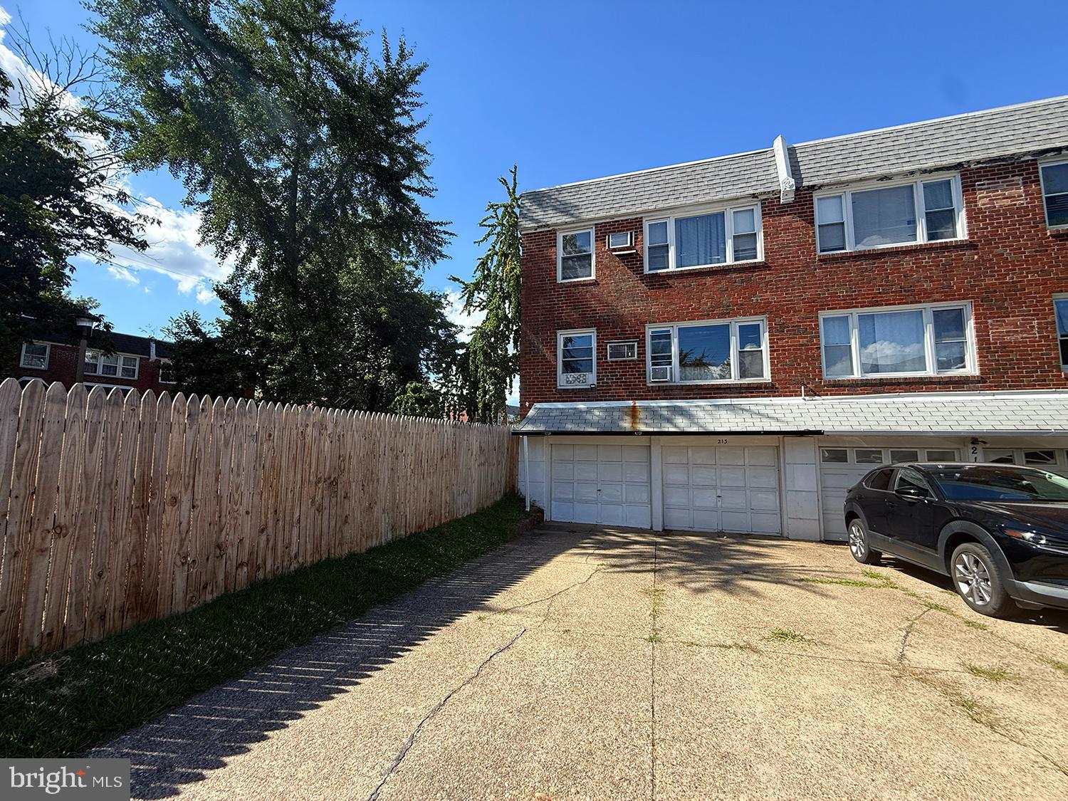 213 ROBINA TERRACE