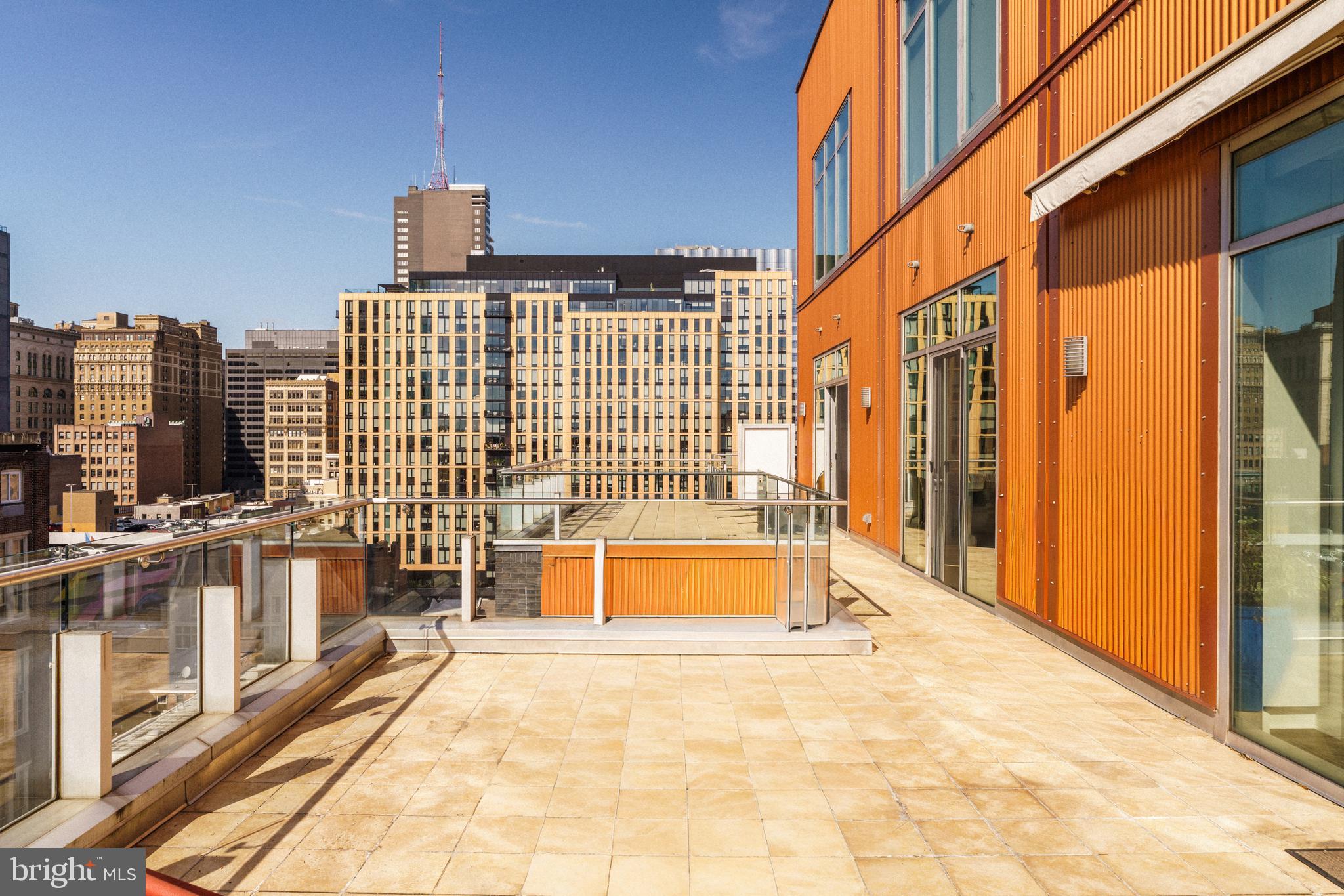 1111 LOCUST STREET PH10D