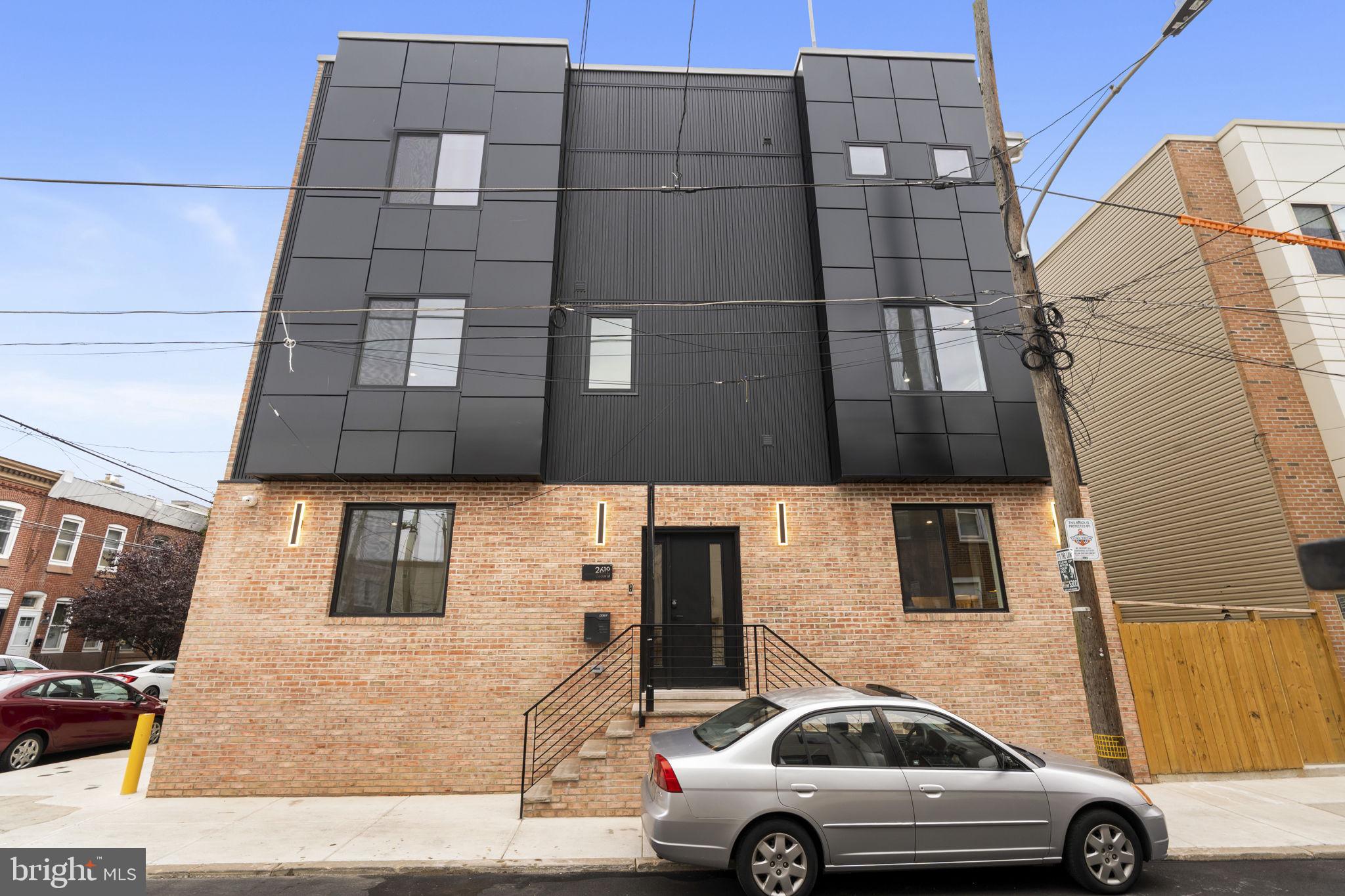 2619 CEDAR STREET