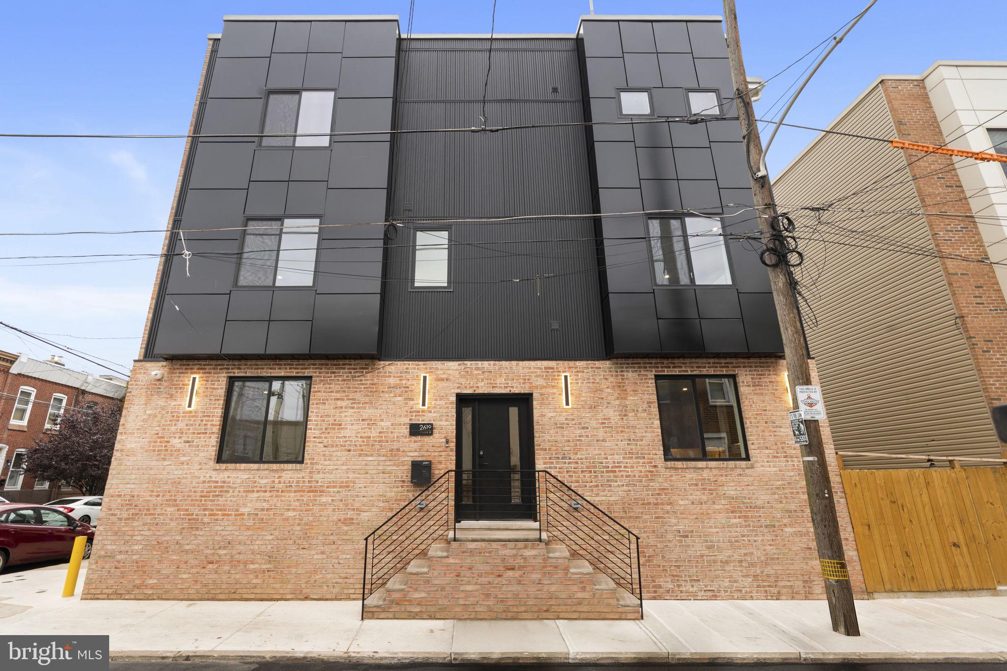 2619 CEDAR STREET