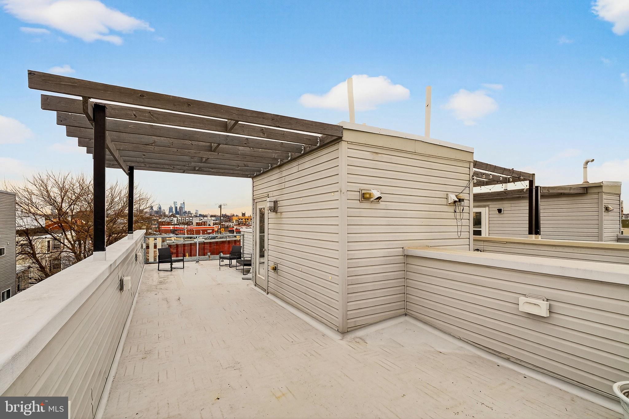 2528 E ALBERT
