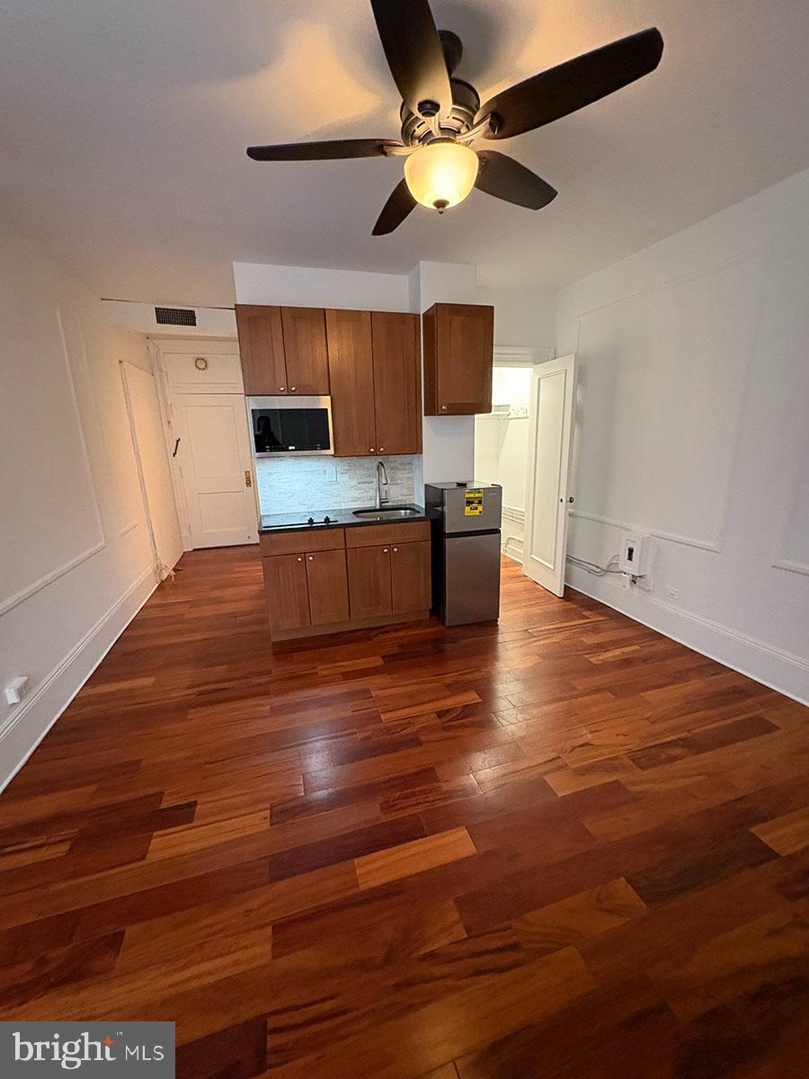 1324 LOCUST STREET 00 1017