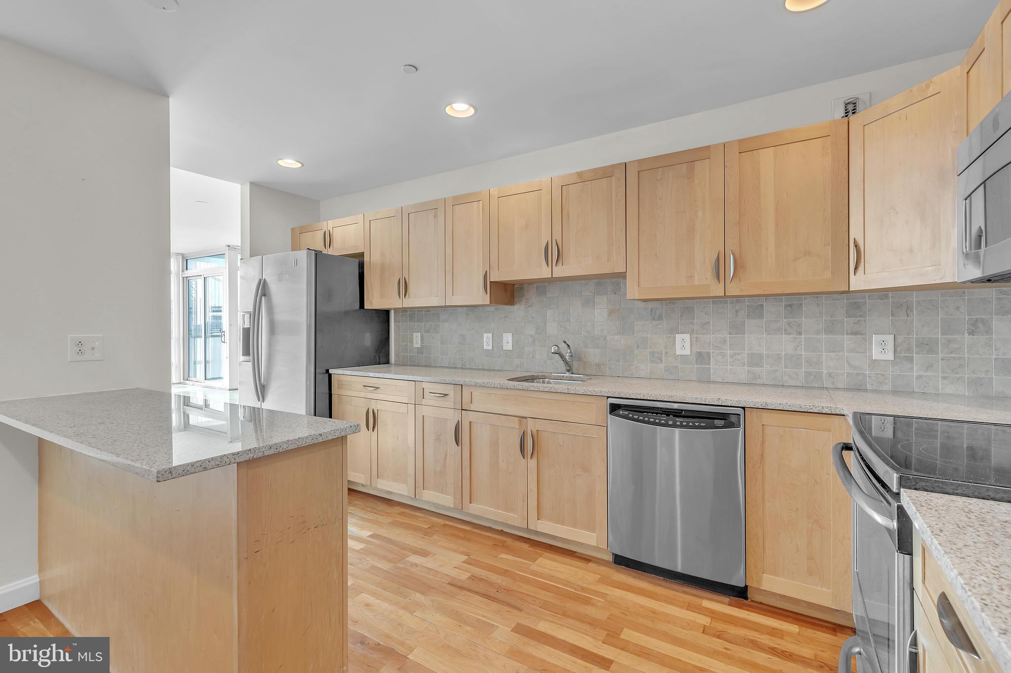 901 N PENN STREET P302