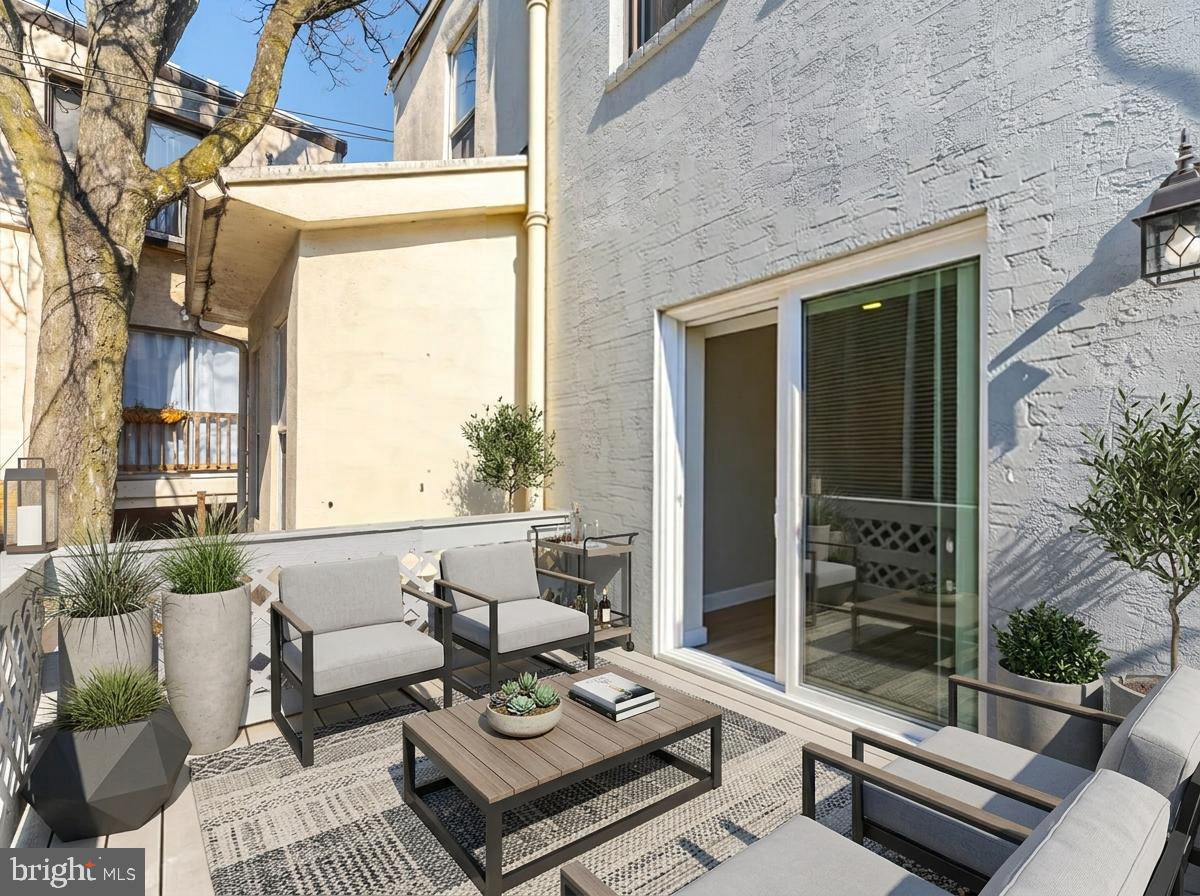 672 N 19TH STREET 2ND FL