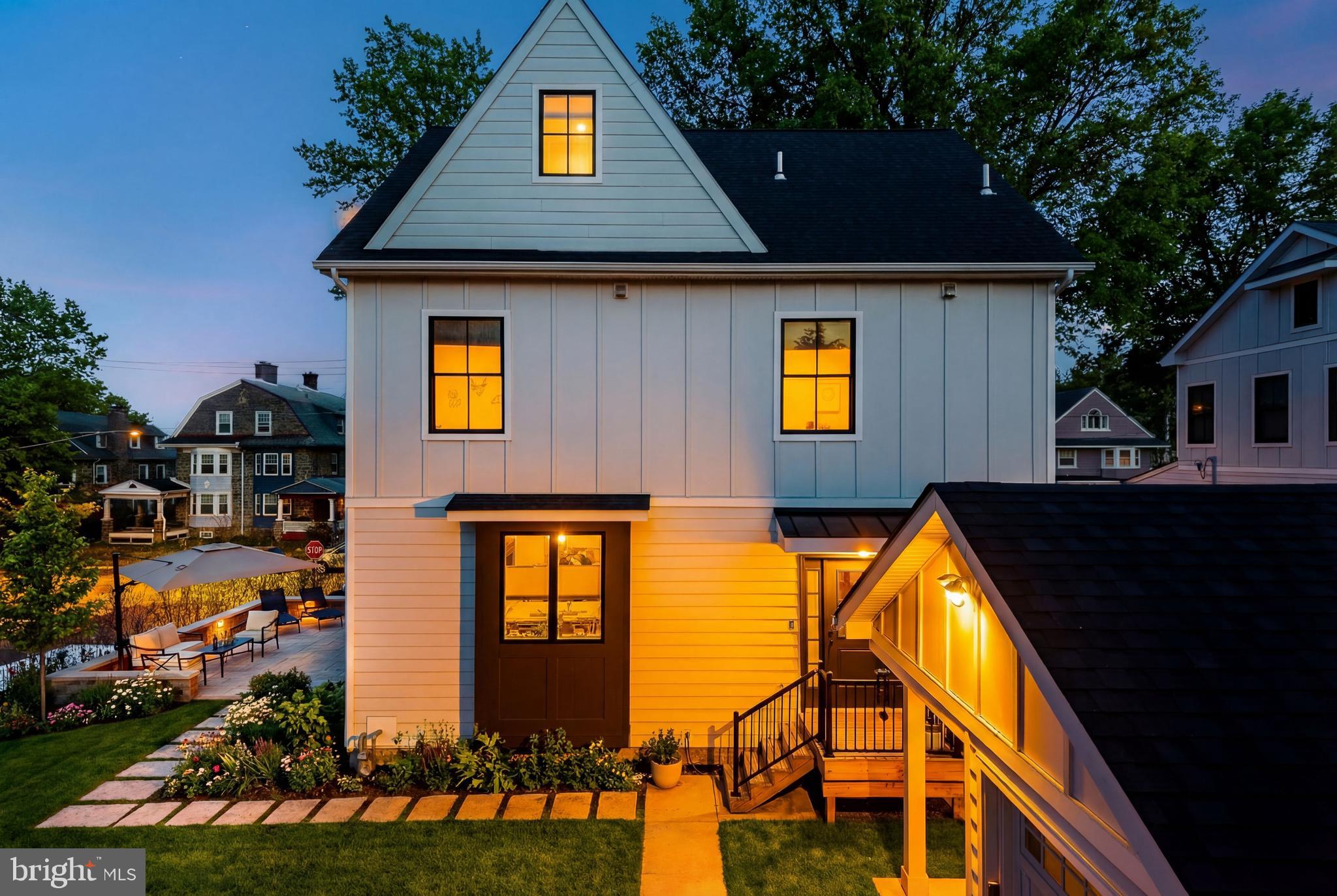 209 E GORGAS LANE