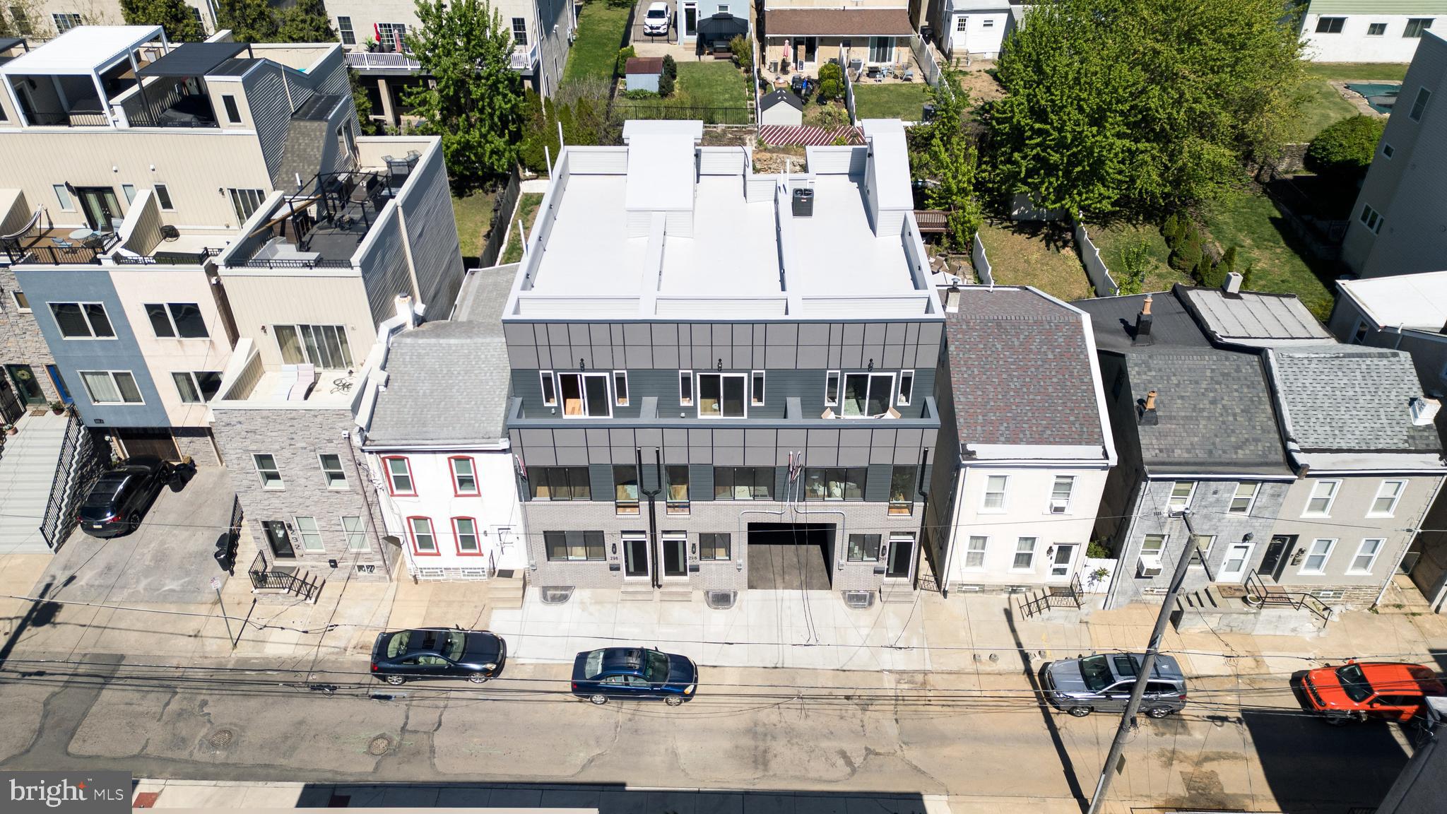 298 DELMAR STREET B