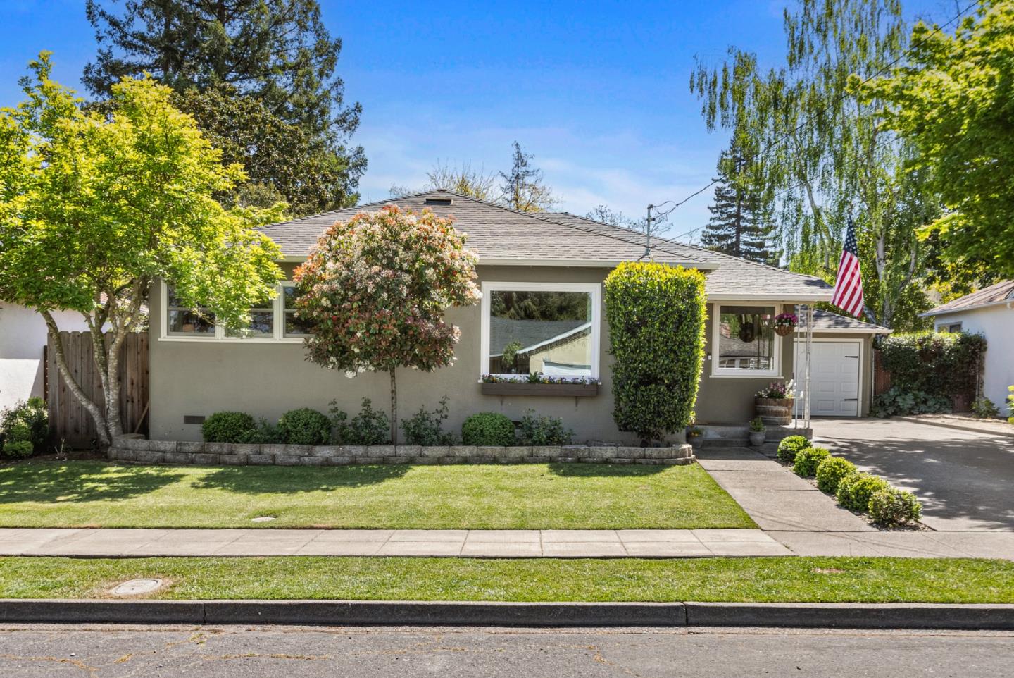 2727 Idaho Street
