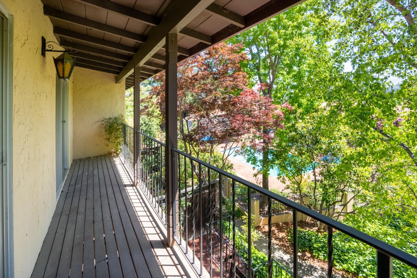 18400 Overlook Road 2