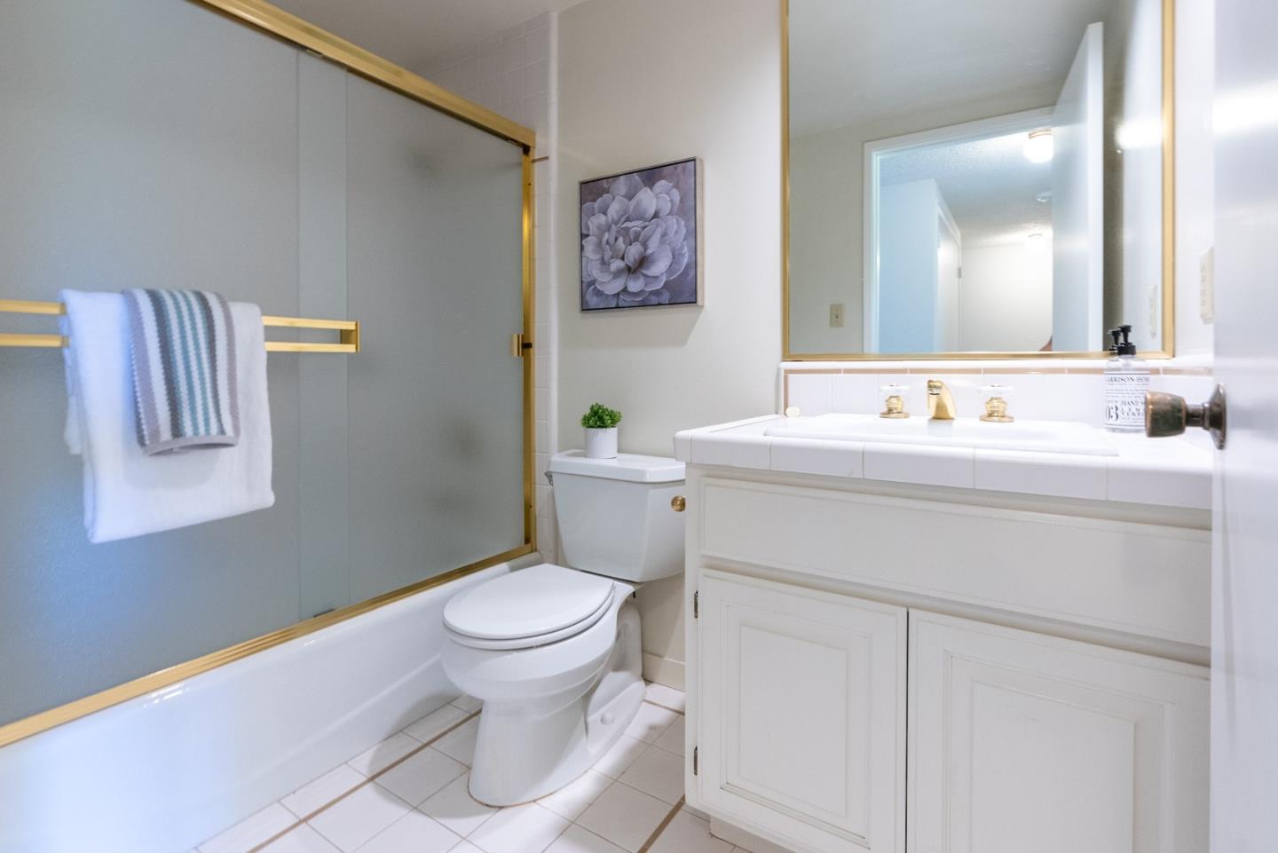 18400 Overlook Road 2