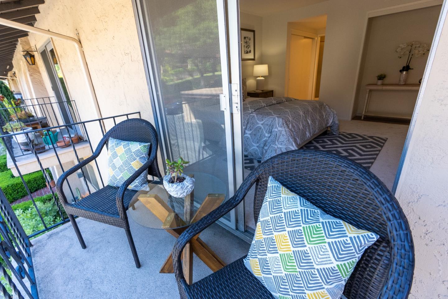 18400 Overlook Road 2