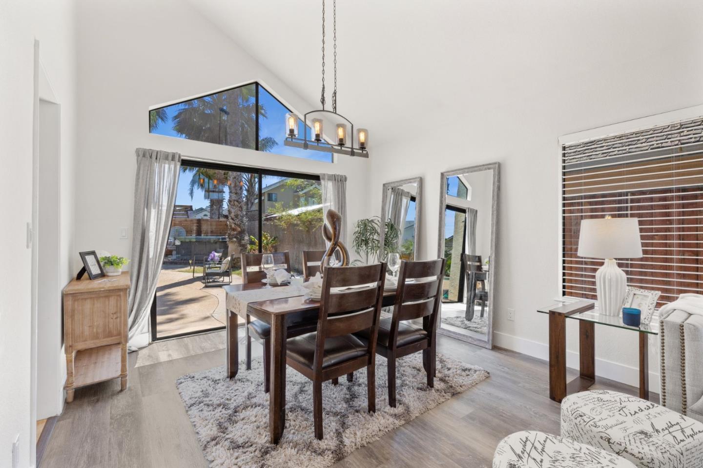 2110 Largo Court