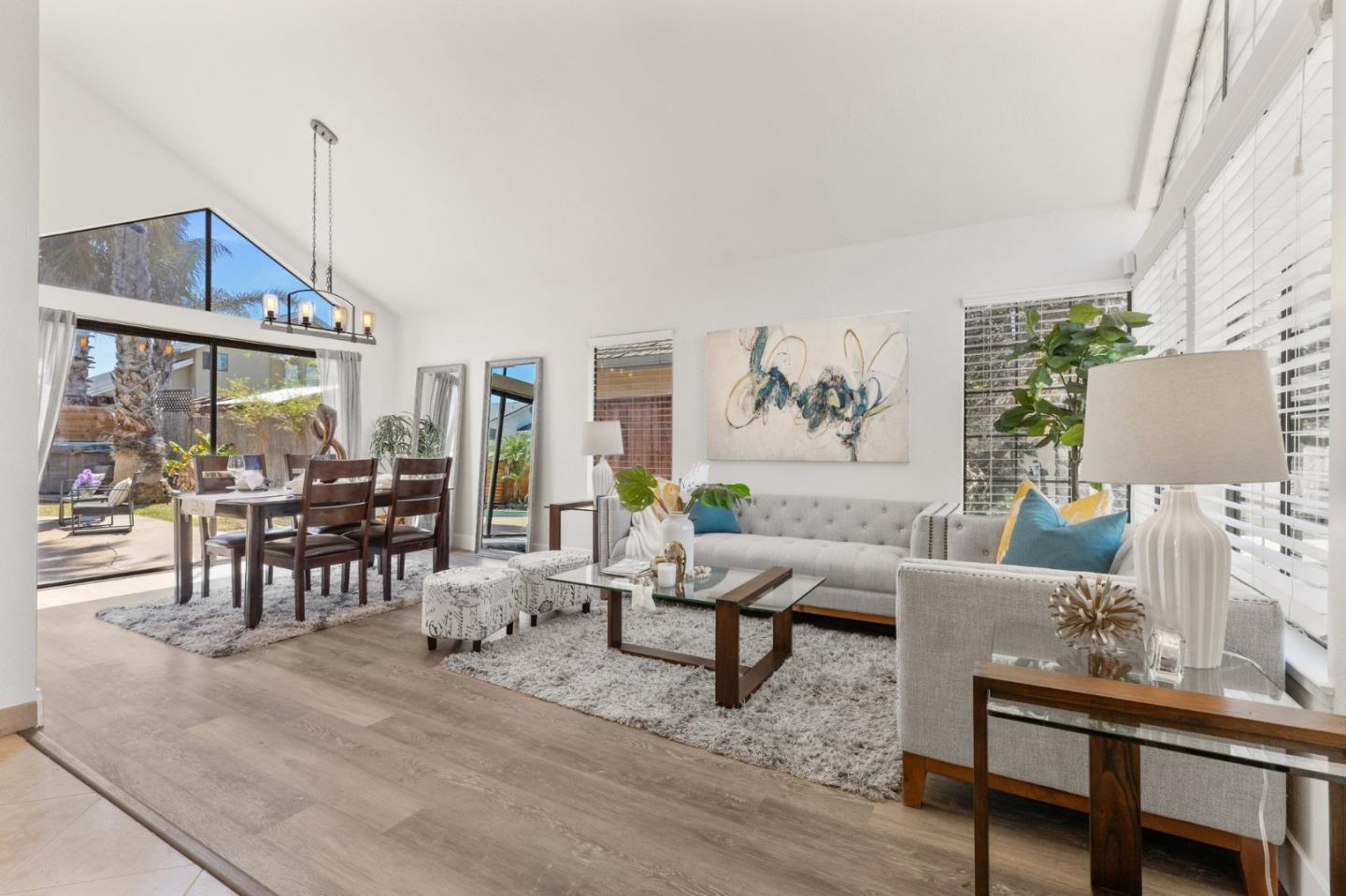 2110 Largo Court