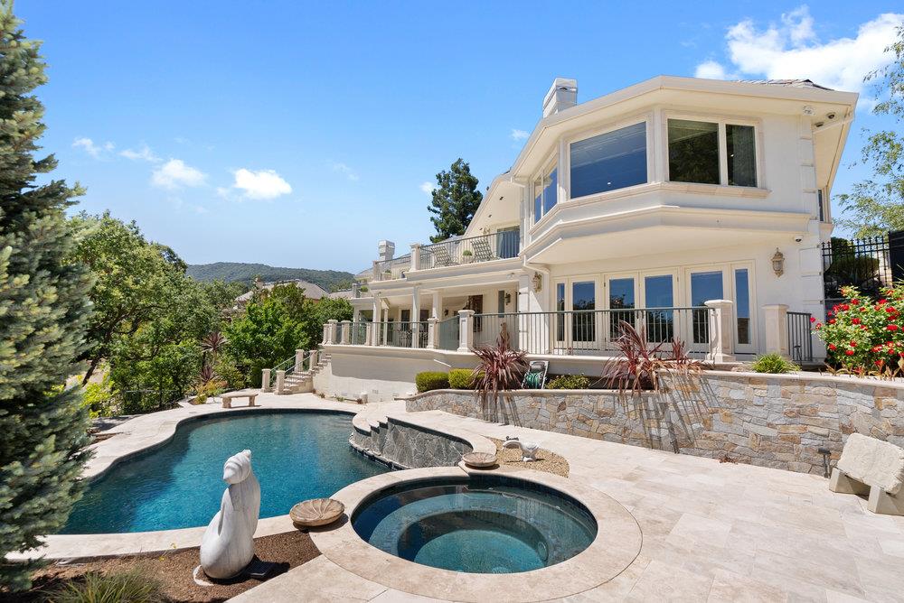 112 Madera Court