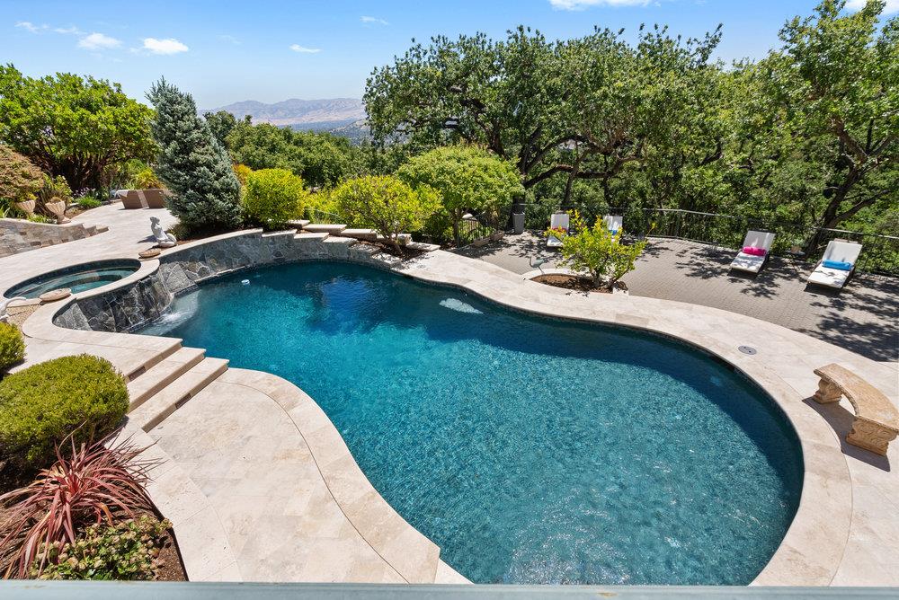 112 Madera Court